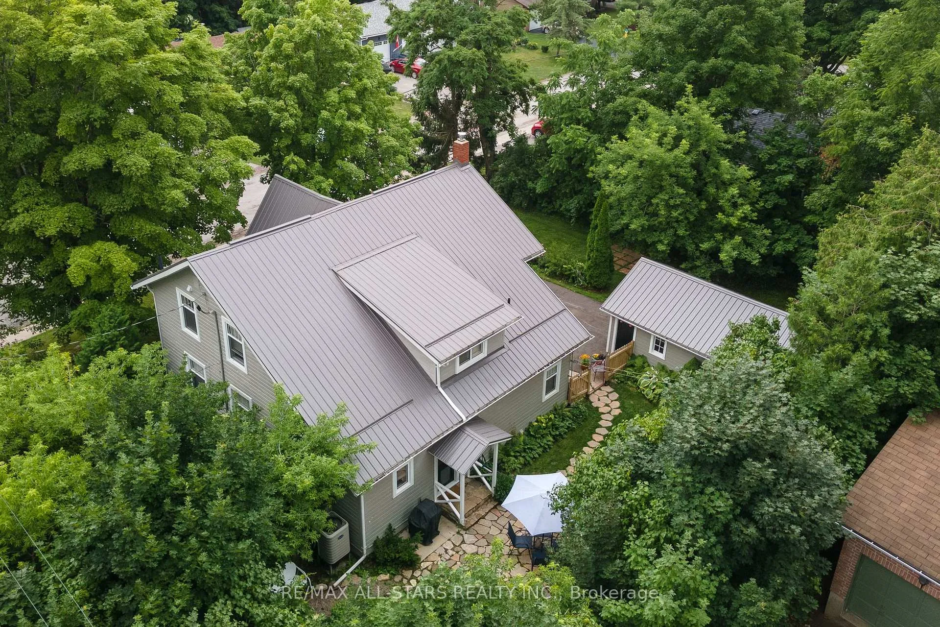 Photo 7 of 49 John Street, Kawartha Lakes, Fenelon Falls — HOMEH