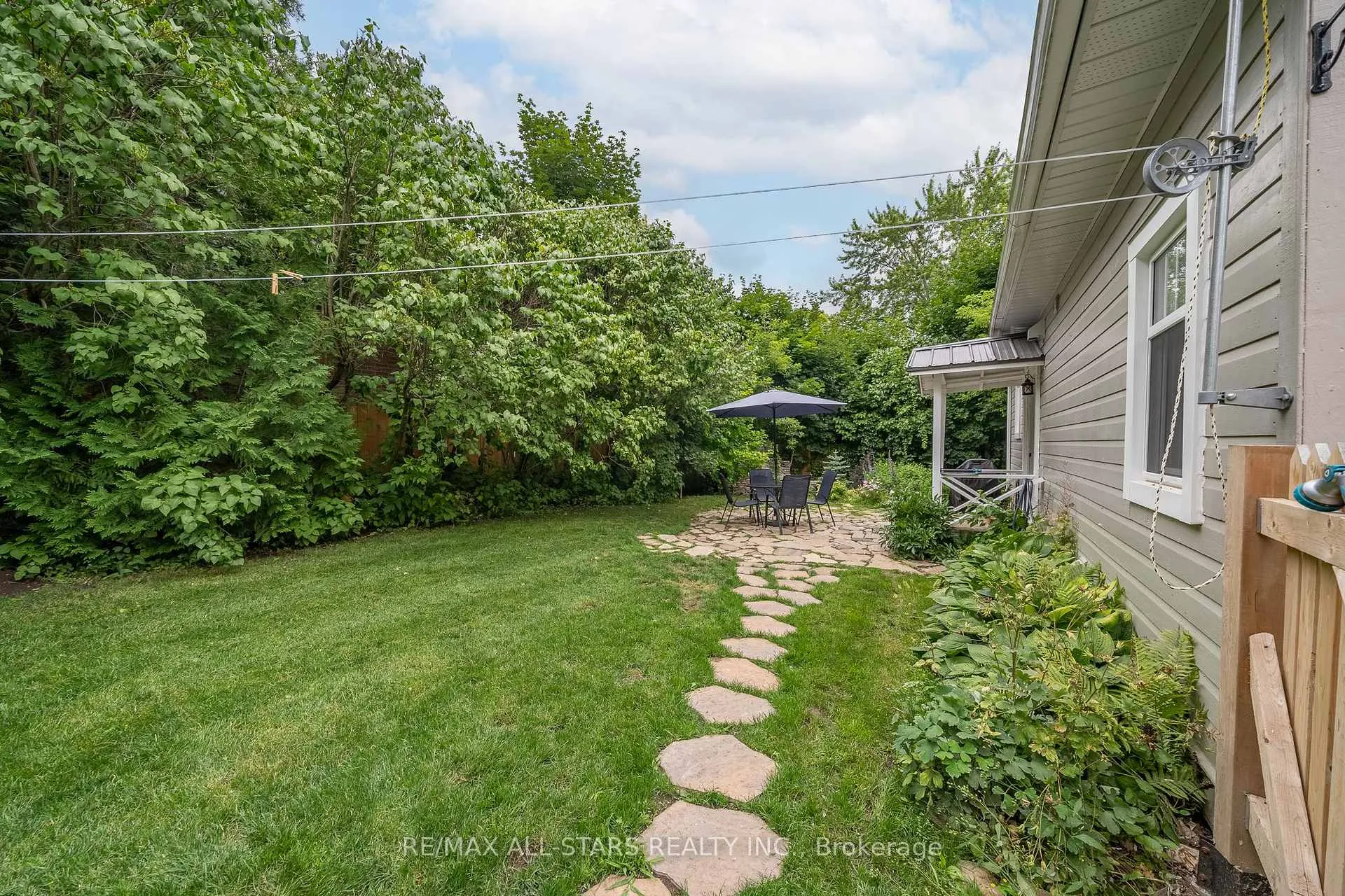Photo 30 of 49 John Street, Kawartha Lakes, Fenelon Falls — HOMEH