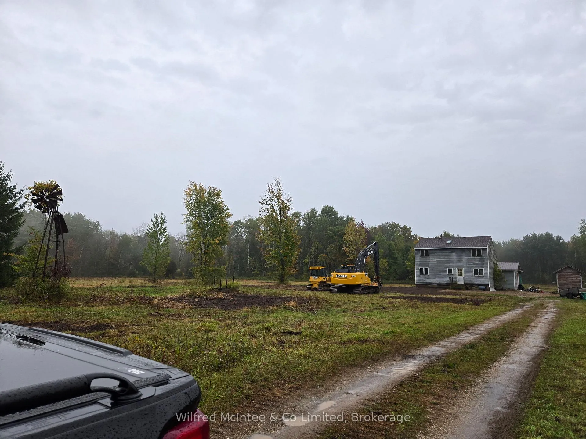 Photo 3 of 233 Gamble Road, Brockton — HOMEH