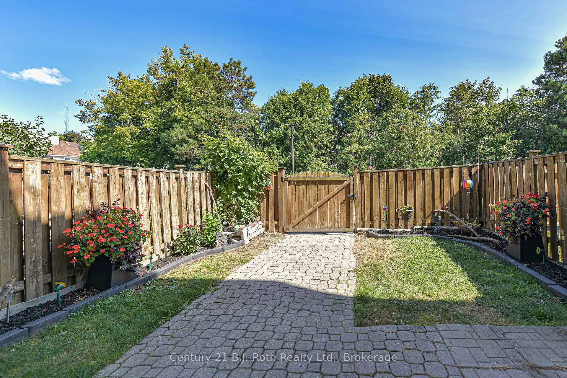 Photo 6 of Unit 21, 40 Victoria Crescent, Orillia — HOMEH