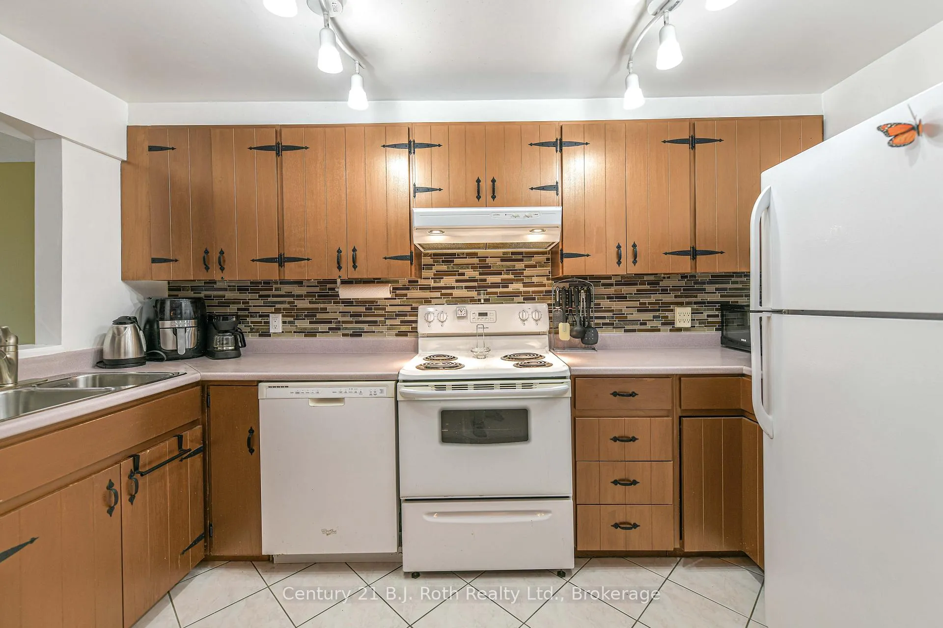 Photo 20 of Unit 21, 40 Victoria Crescent, Orillia — HOMEH