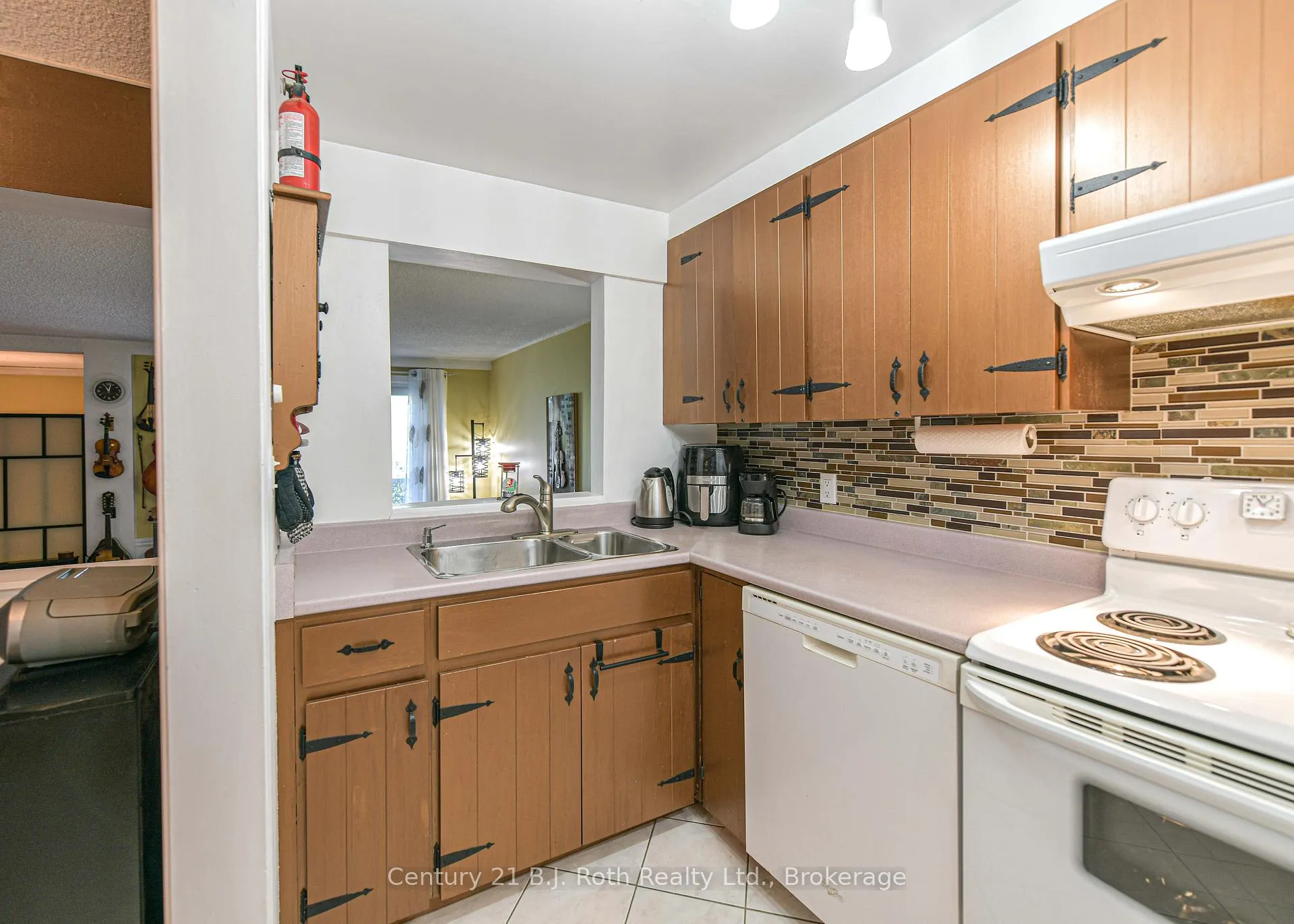 Photo 21 of Unit 21, 40 Victoria Crescent, Orillia — HOMEH