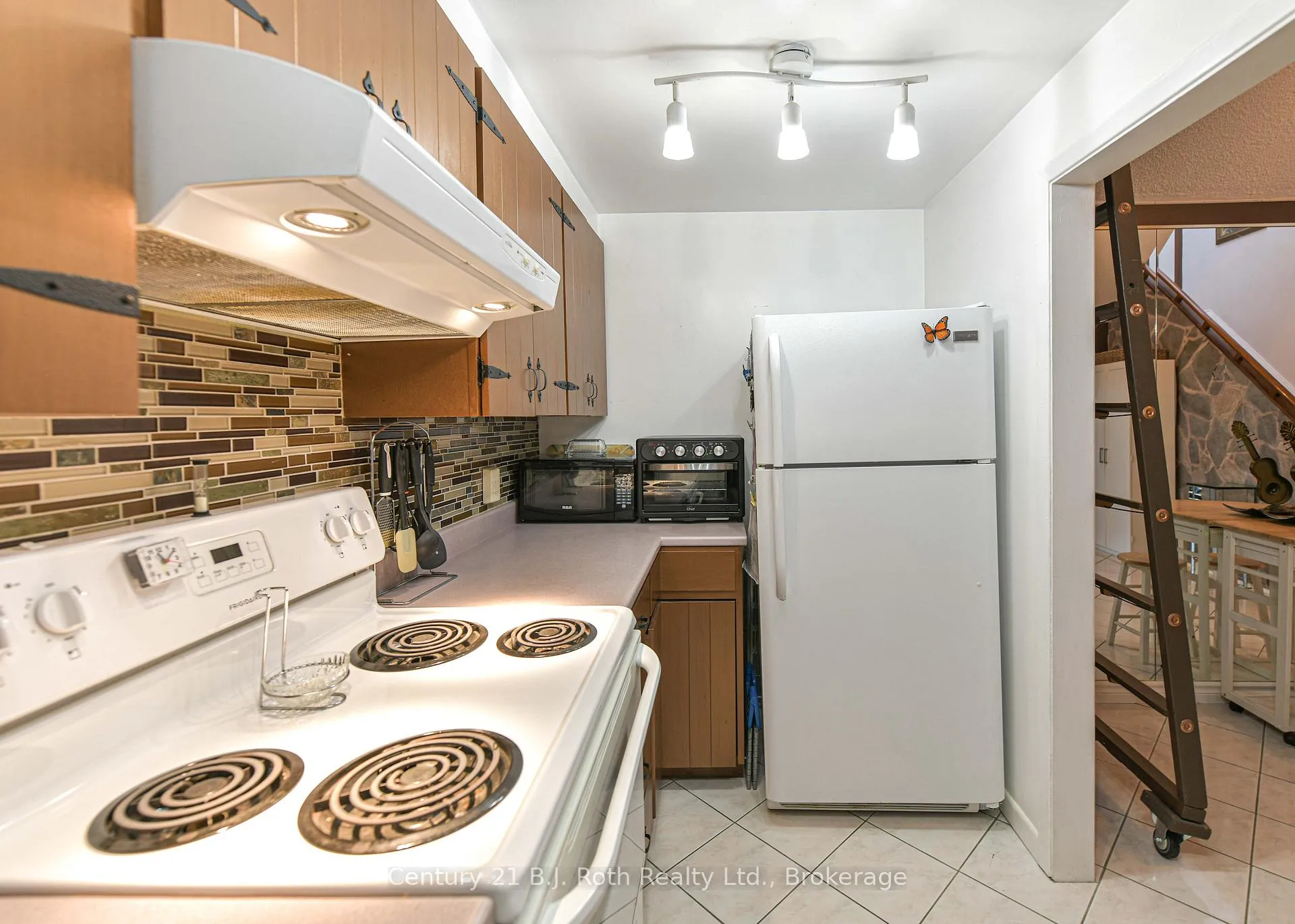 Photo 22 of Unit 21, 40 Victoria Crescent, Orillia — HOMEH