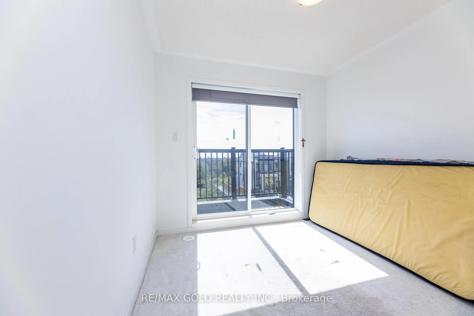 Photo 17 of 761 Heathrow Path, Oshawa, Samac — HOMEH