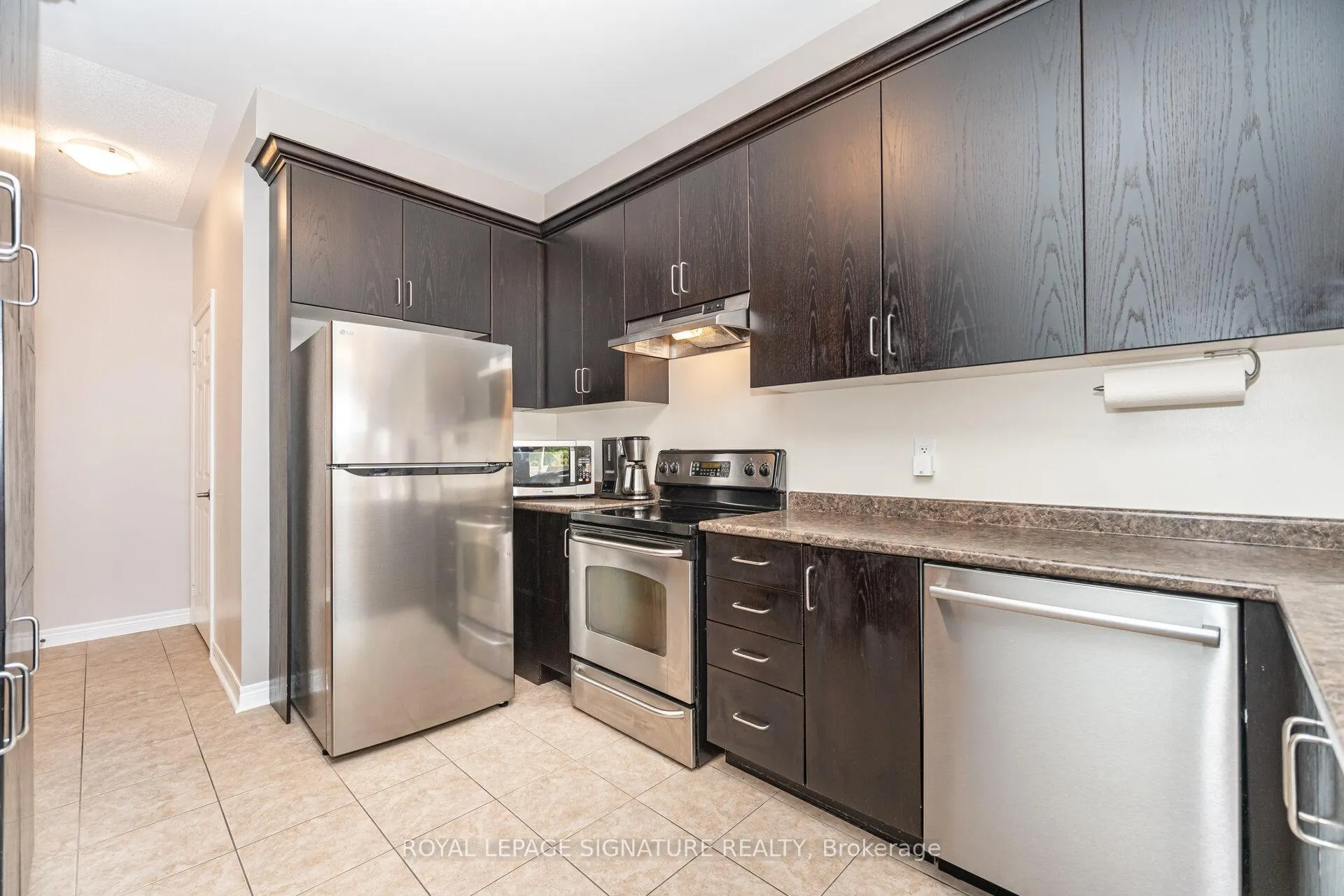 Photo 12 of 81 Paperbark Avenue, Vaughan, Patterson — HOMEH