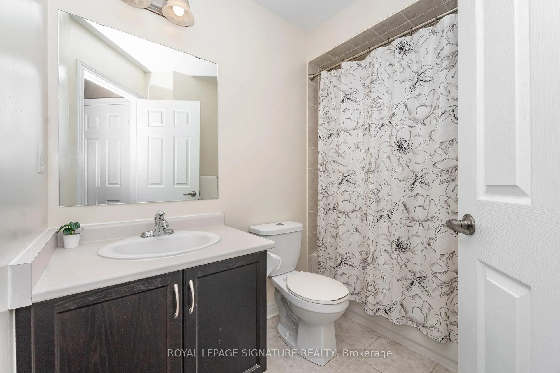 Photo 36 of 81 Paperbark Avenue, Vaughan, Patterson — HOMEH
