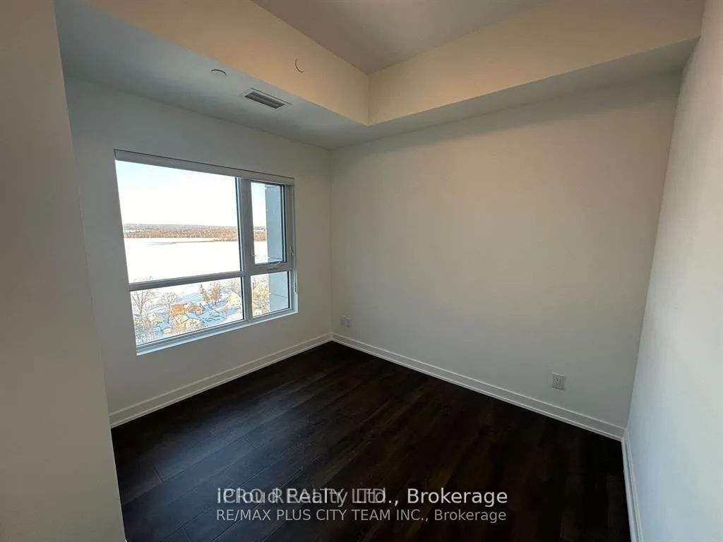 Photo 8 of Unit 208, 56 Lakeside Terrace, Barrie, Little Lake — HOMEH