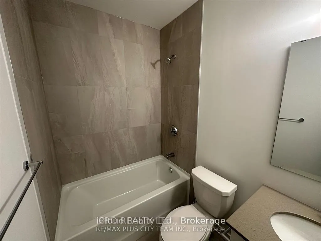 Photo 10 of Unit 208, 56 Lakeside Terrace, Barrie, Little Lake — HOMEH