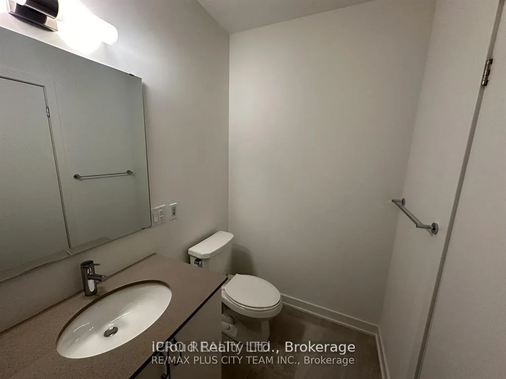 Photo 15 of Unit 208, 56 Lakeside Terrace, Barrie, Little Lake — HOMEH