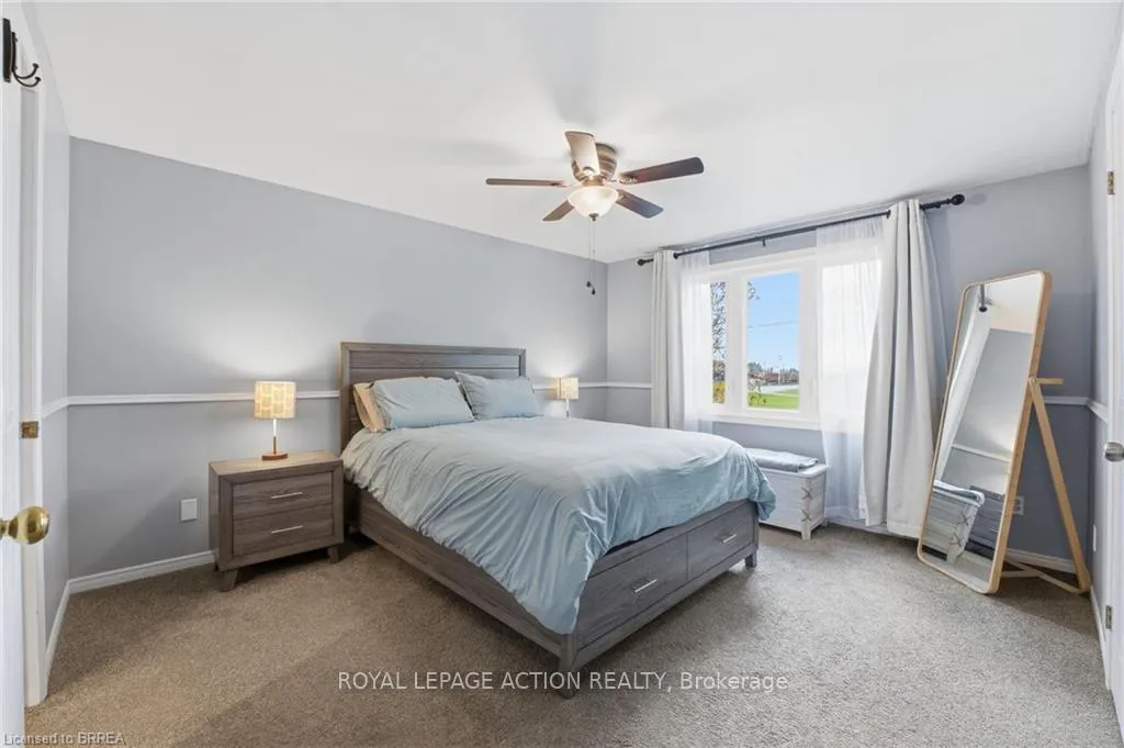 Photo 14 of 23A Oak Avenue, Brant, Paris — HOMEH