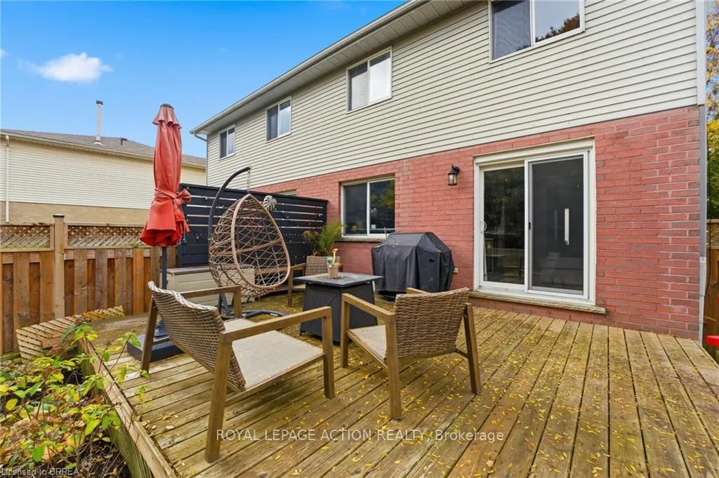 Photo 24 of 23A Oak Avenue, Brant, Paris — HOMEH