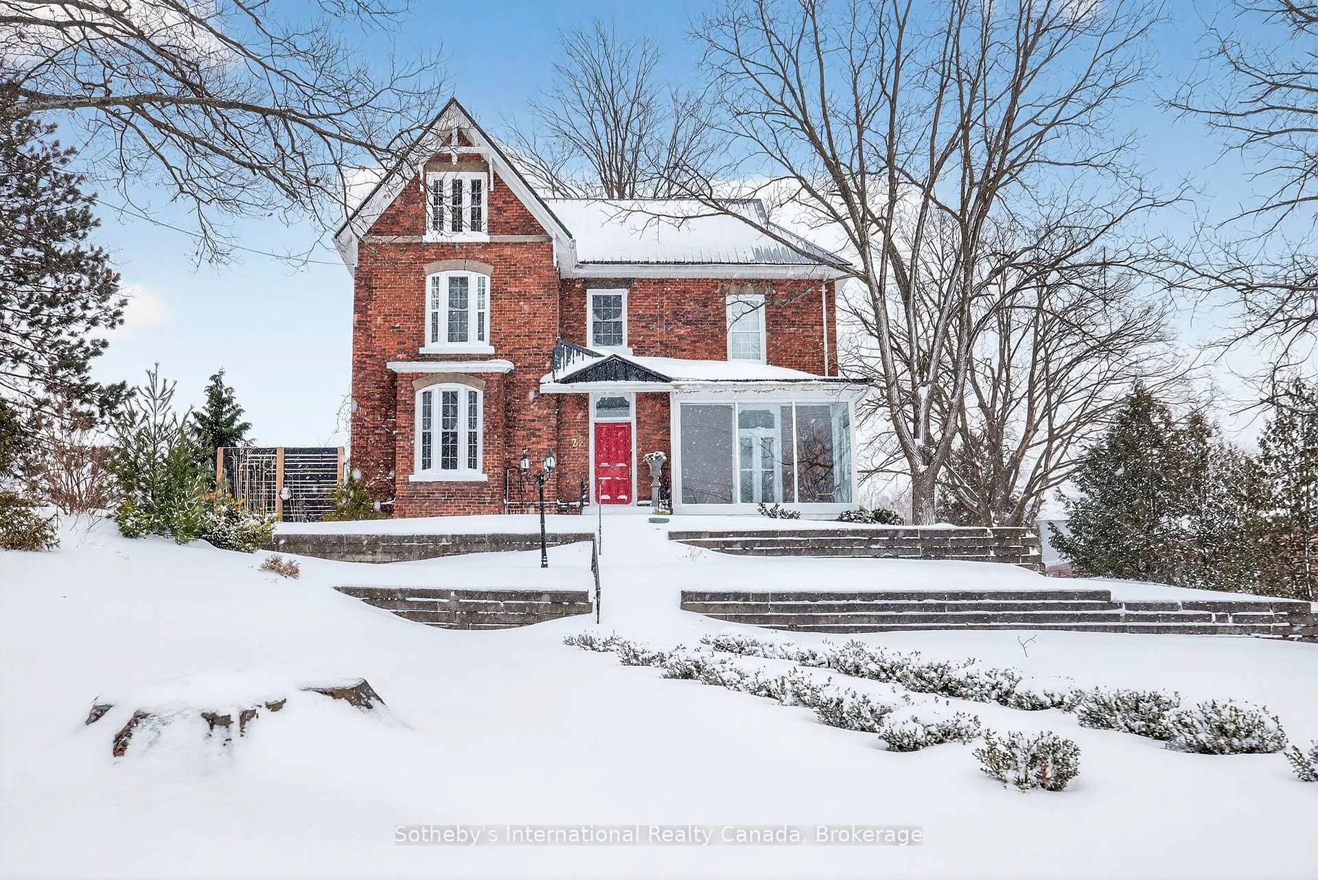 Photo 3 of 26 Robert Street E, Penetanguishene — HOMEH