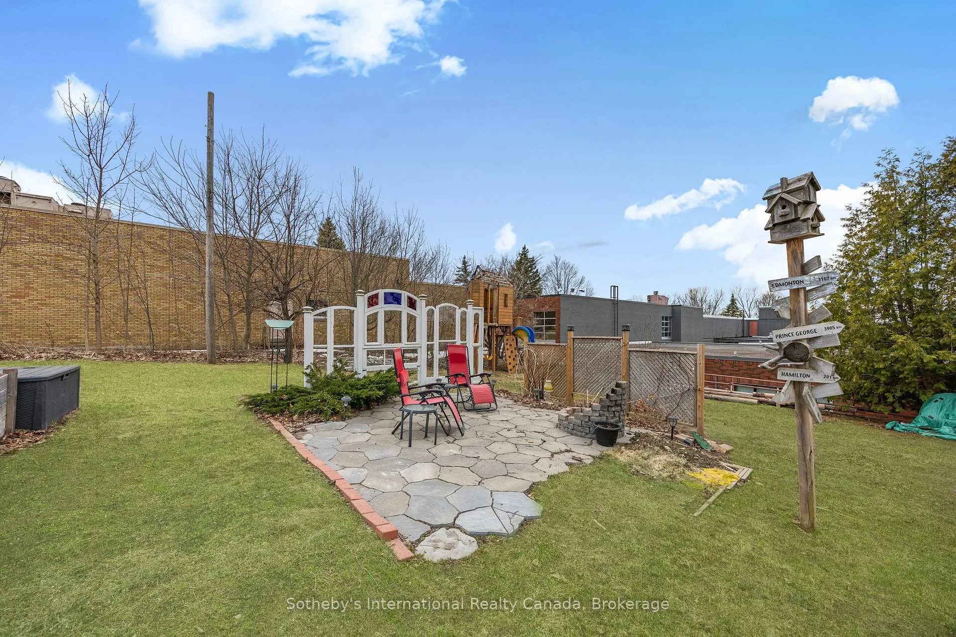 Photo 37 of 26 Robert Street E, Penetanguishene — HOMEH