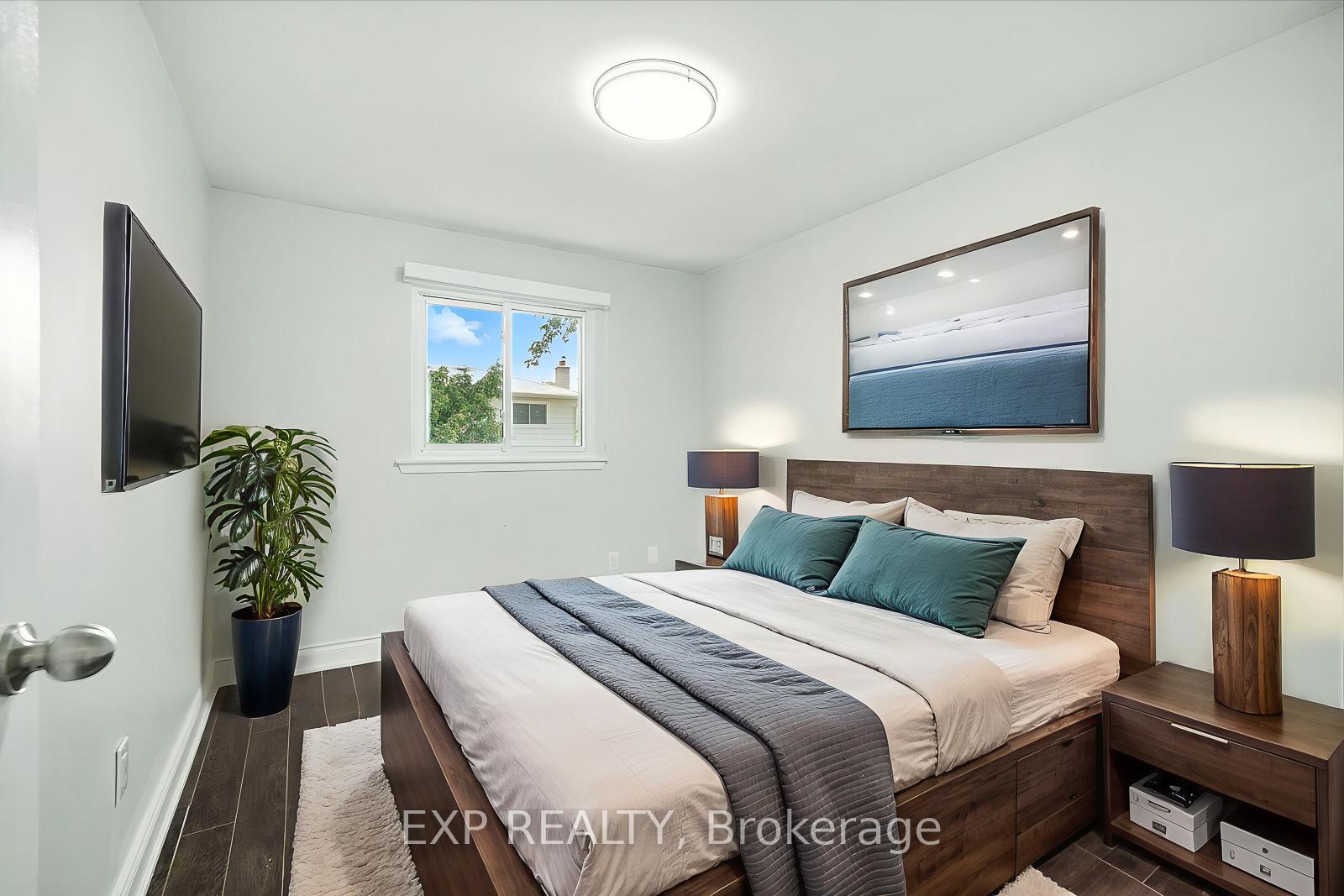 Photo 23 of 387 Archdekin Drive, Brampton, Madoc — HOMEH