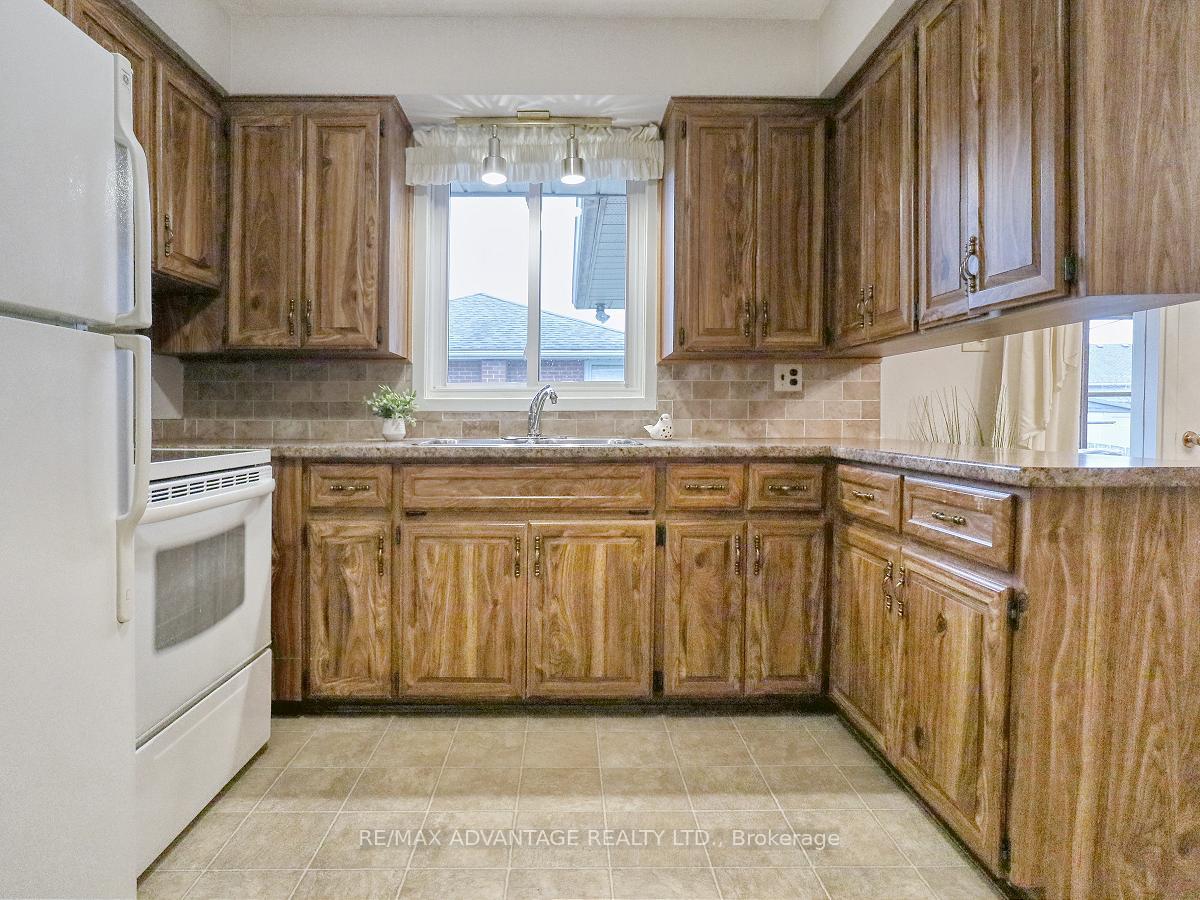 Photo 12 of 166 St George Street, Central Elgin, Lynhurst — HOMEH