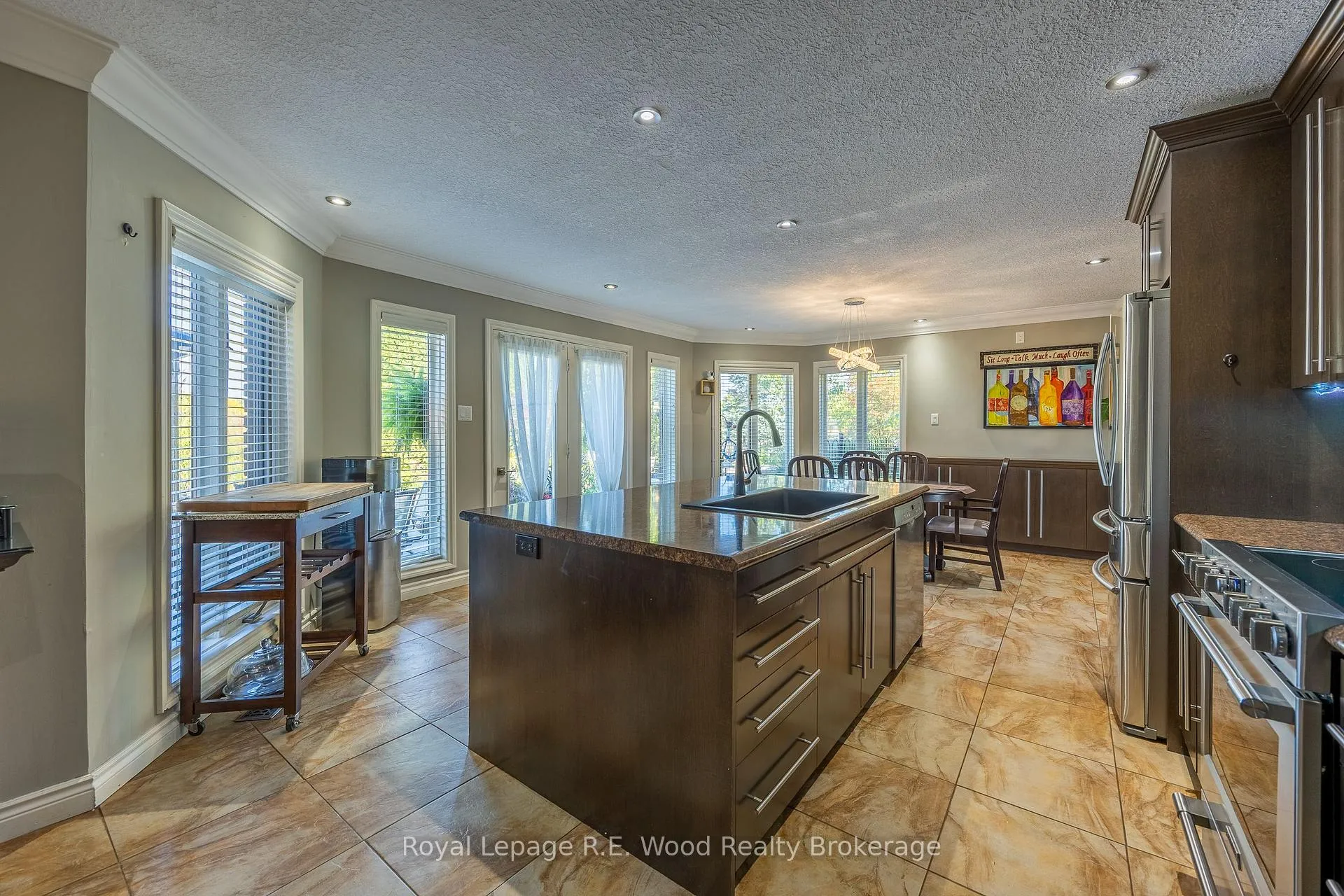 Photo 11 of 21 Thomas Avenue, Tillsonburg — HOMEH