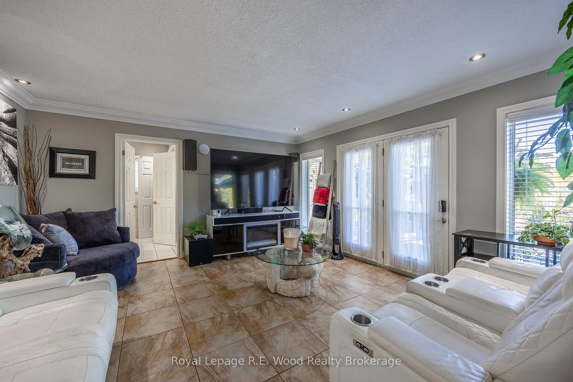 Photo 12 of 21 Thomas Avenue, Tillsonburg — HOMEH