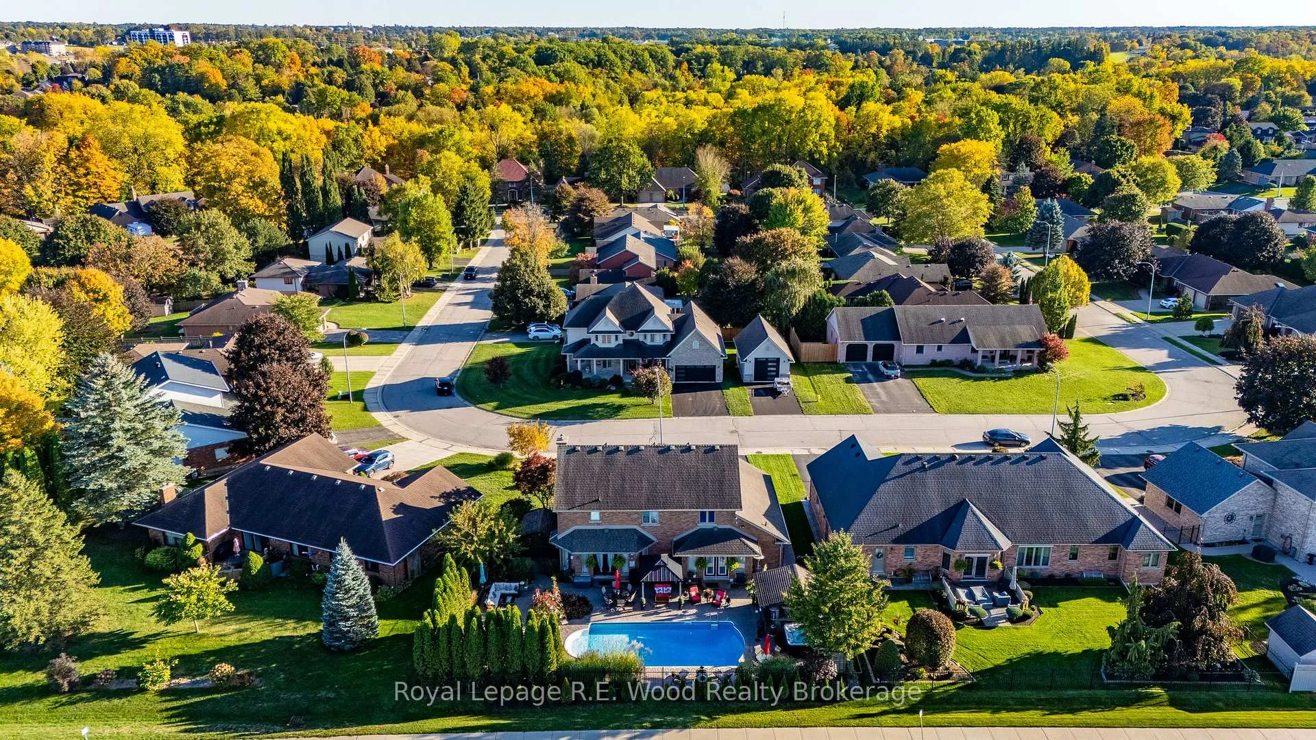 Photo 49 of 21 Thomas Avenue, Tillsonburg — HOMEH