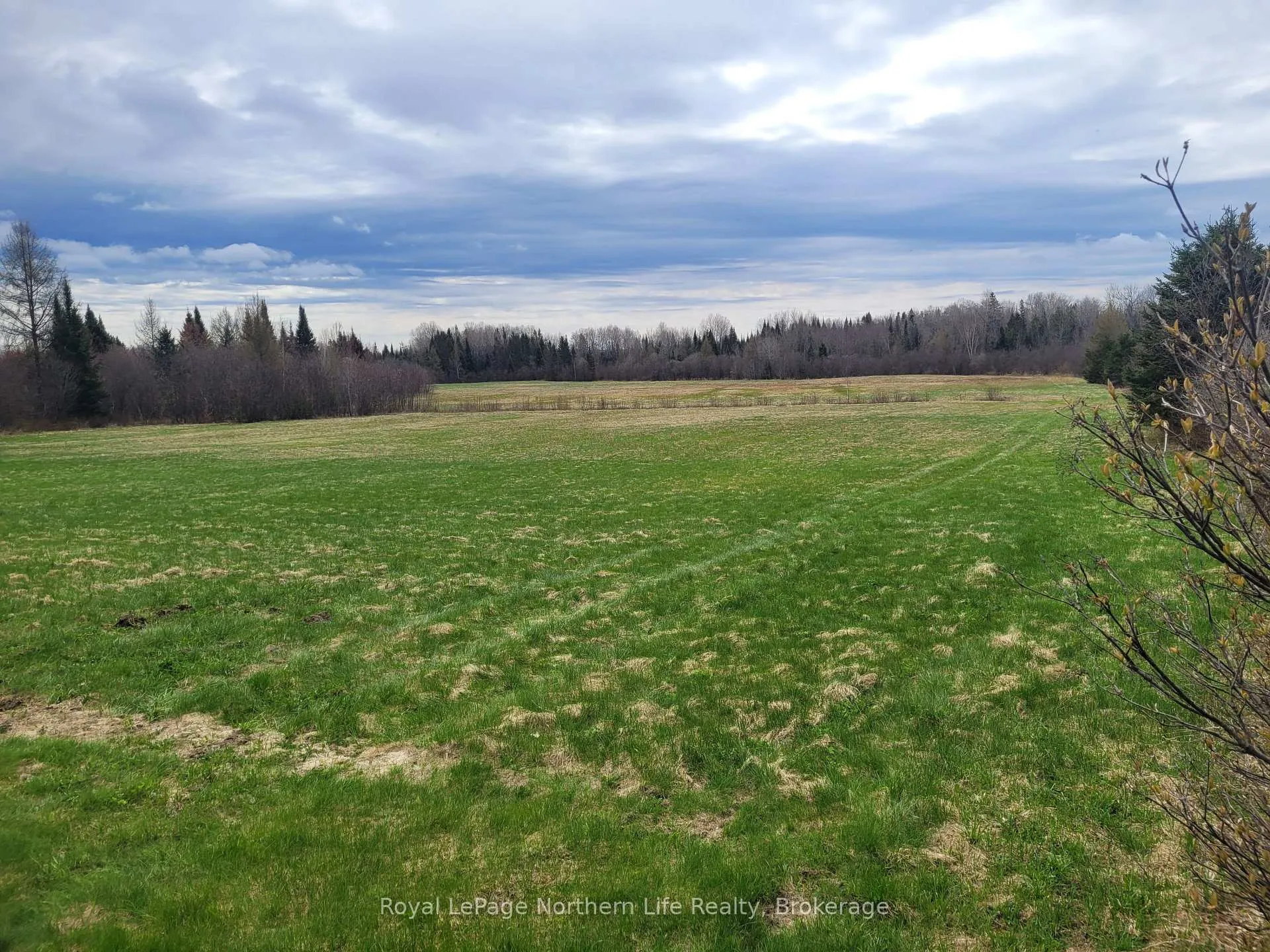 Photo 5 of PT LOT 19 Con 13, Papineau-Cameron, Papineau Cameron — HOMEH
