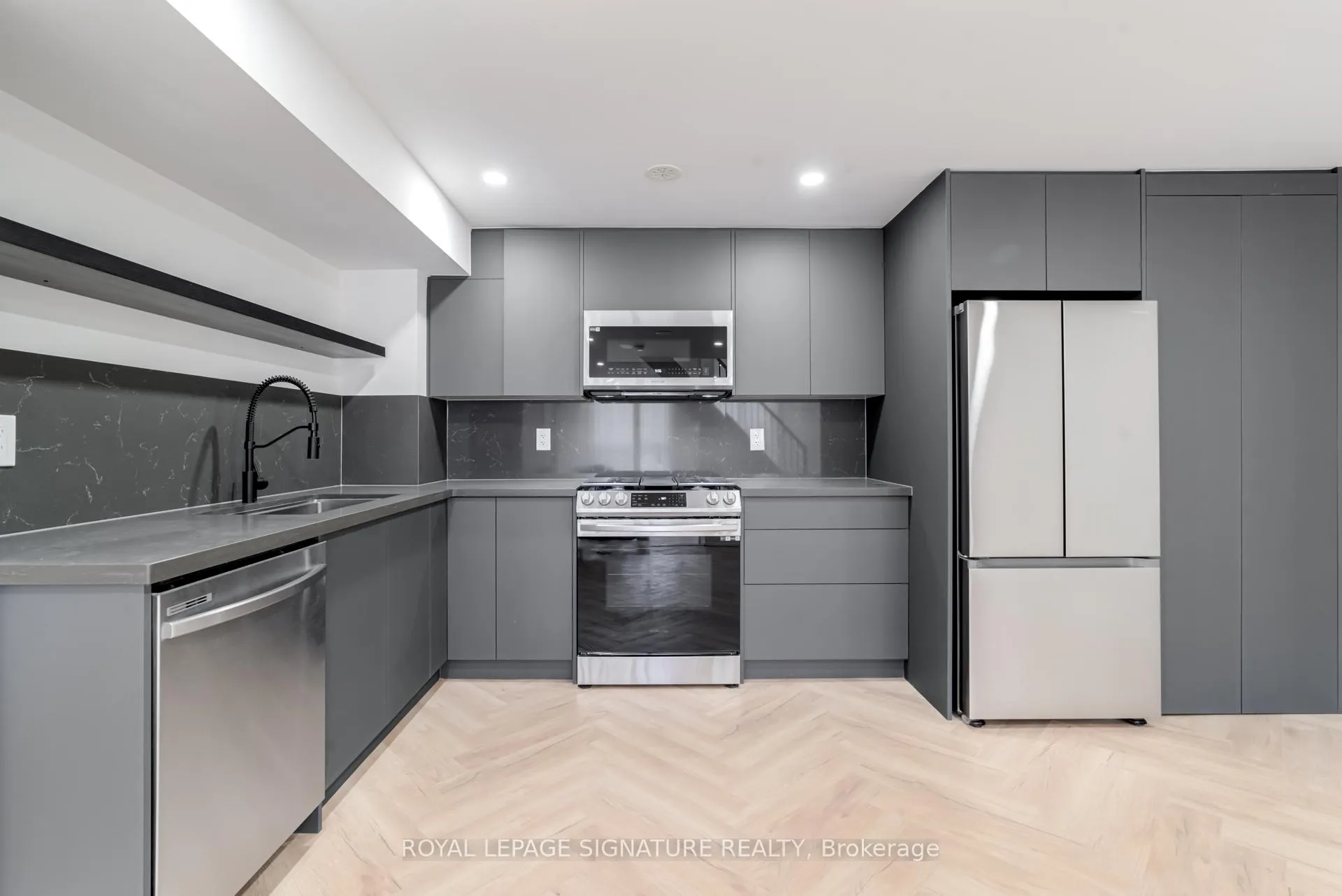 Photo 10 of Unit 2, 861 O'Connor Drive E, Toronto, O'Connor-Parkview — HOMEH