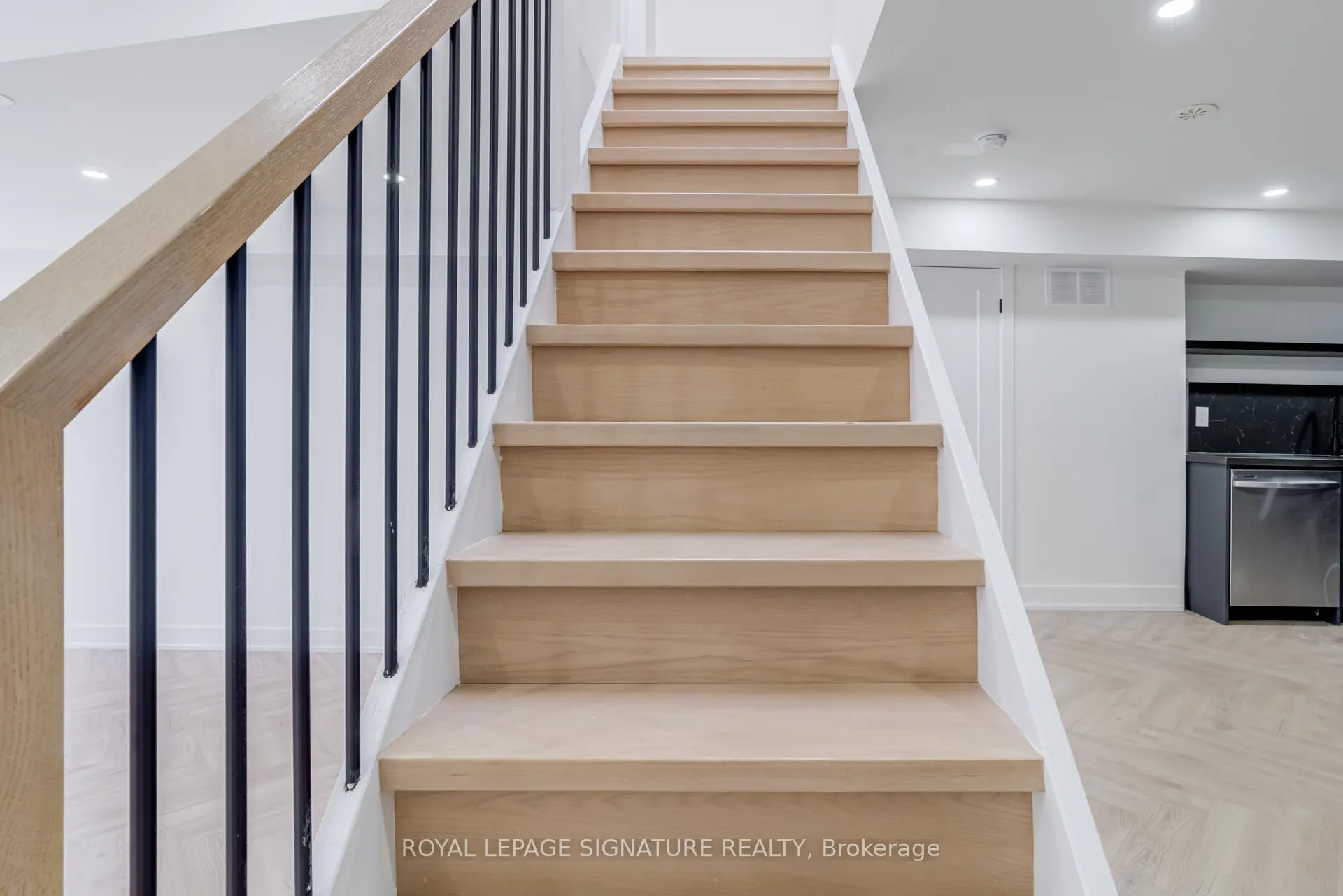 Photo 14 of Unit 2, 861 O'Connor Drive E, Toronto, O'Connor-Parkview — HOMEH