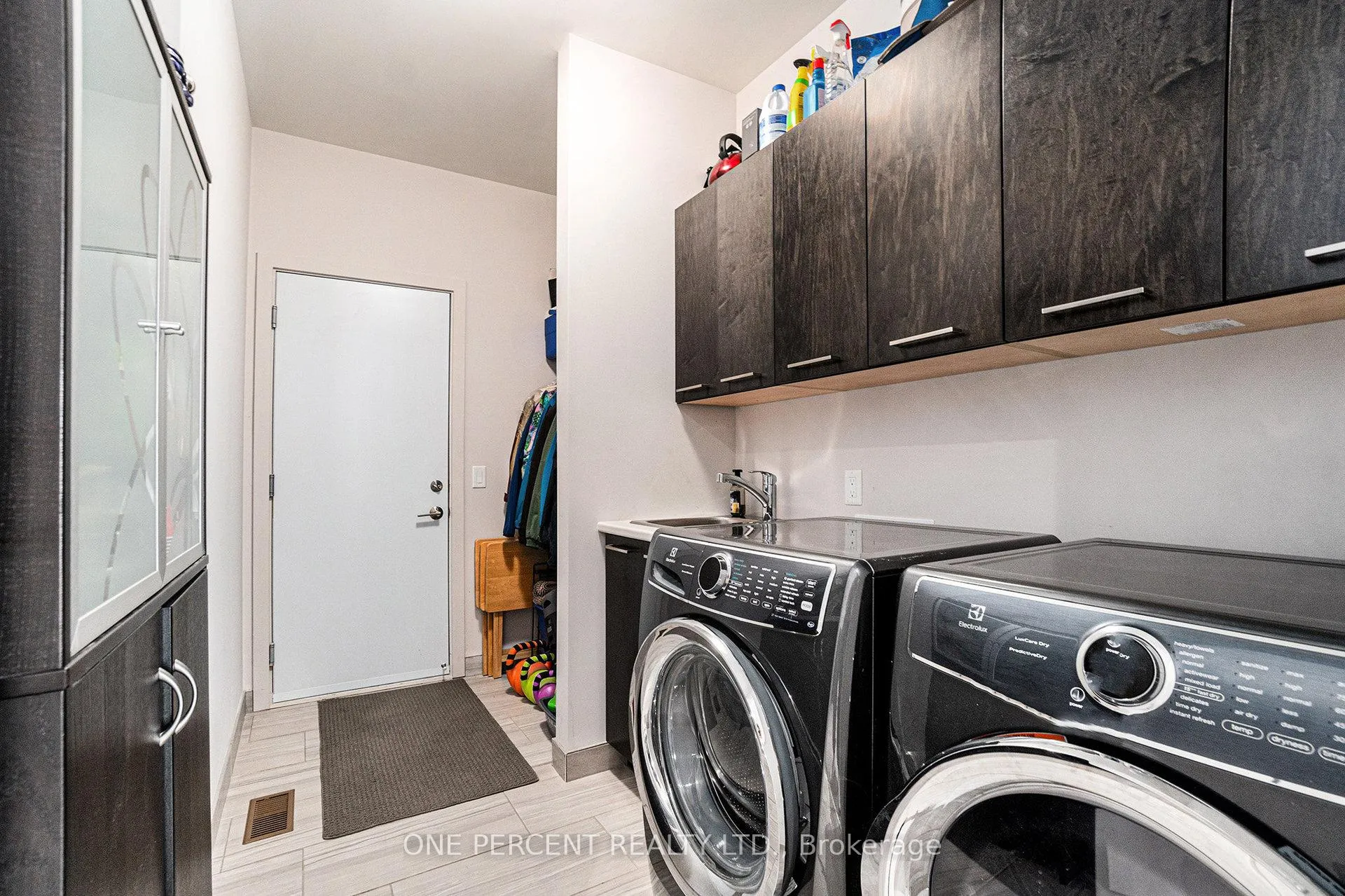 Photo 9 of 123 Pathfinder Way, Ottawa, Riverside South/Gloucester Glen — HOMEH