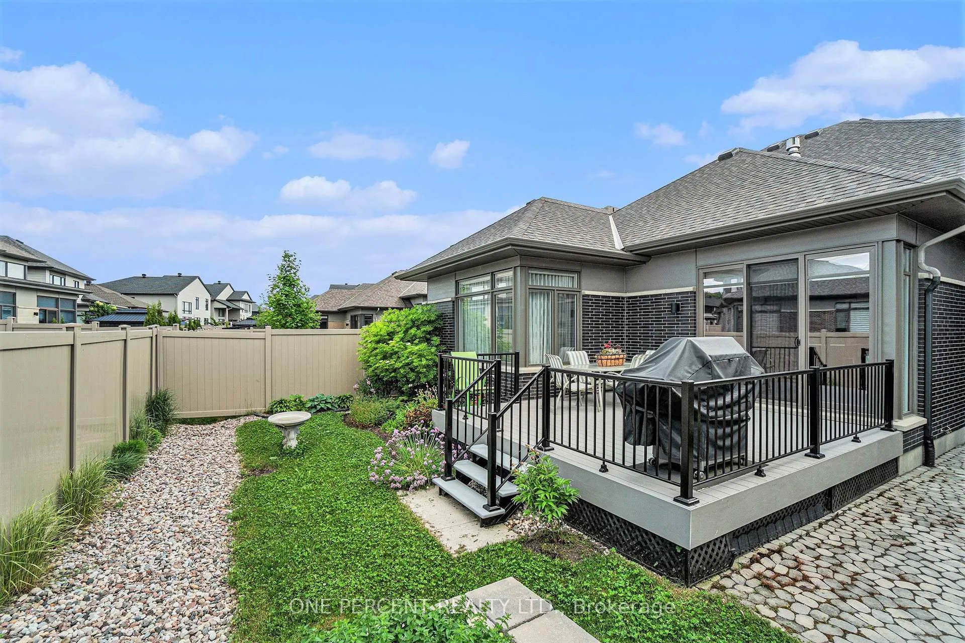 Photo 30 of 123 Pathfinder Way, Ottawa, Riverside South/Gloucester Glen — HOMEH