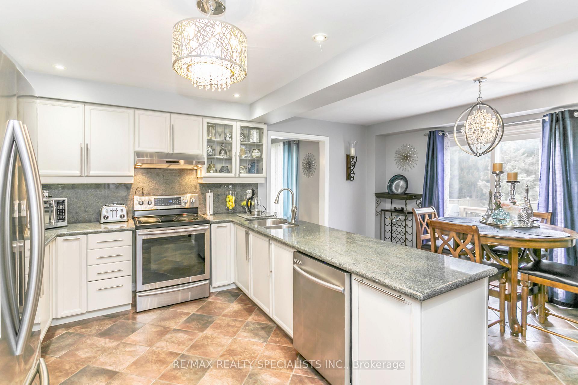 Photo 9 of 49 Simms Drive, Ajax, Central West — HOMEH