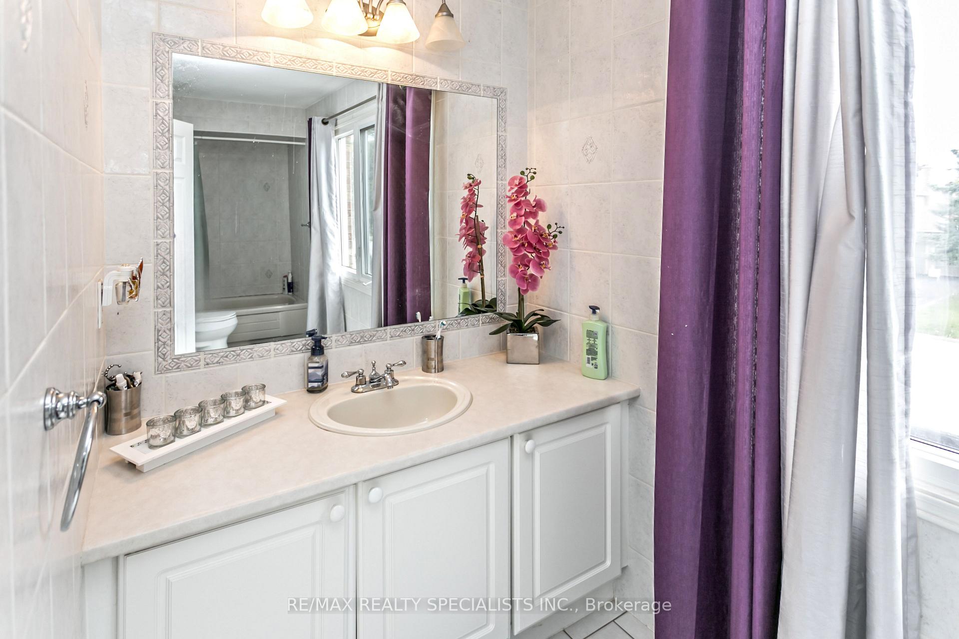 Photo 25 of 49 Simms Drive, Ajax, Central West — HOMEH