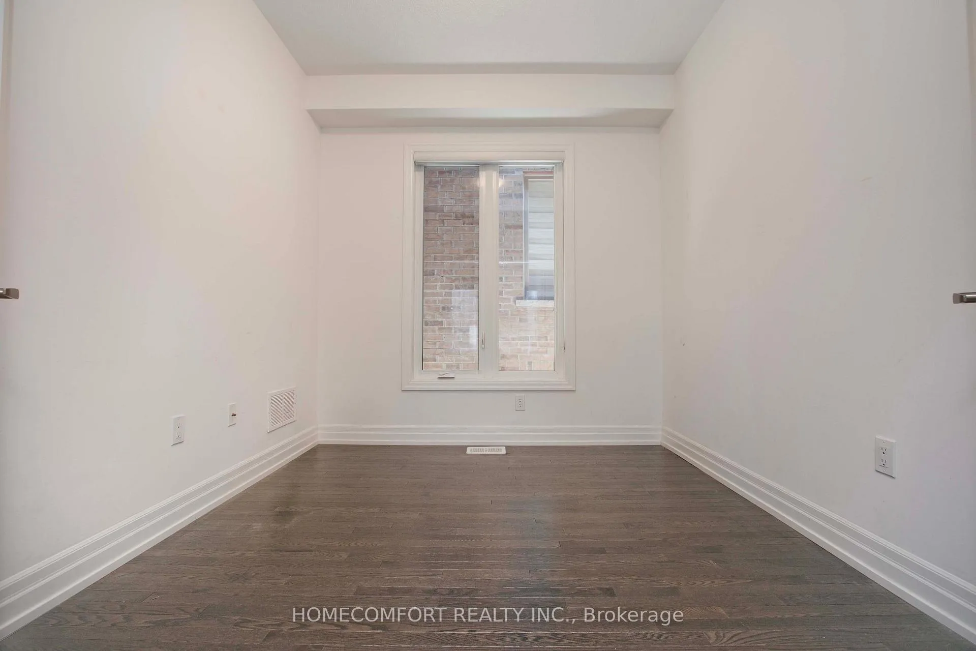 Photo 13 of 14 St Ives Crescent, Whitby, Williamsburg — HOMEH