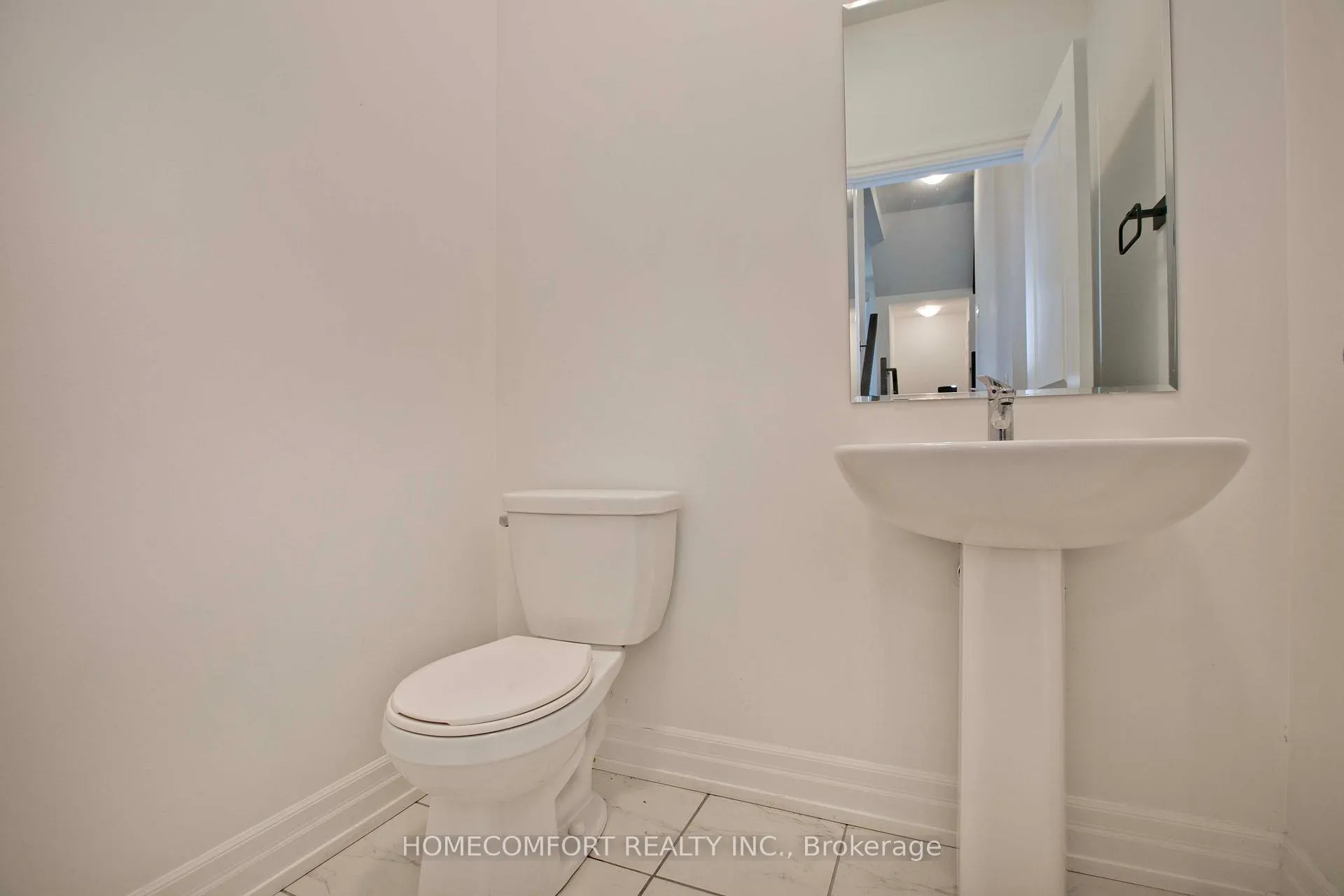 Photo 14 of 14 St Ives Crescent, Whitby, Williamsburg — HOMEH