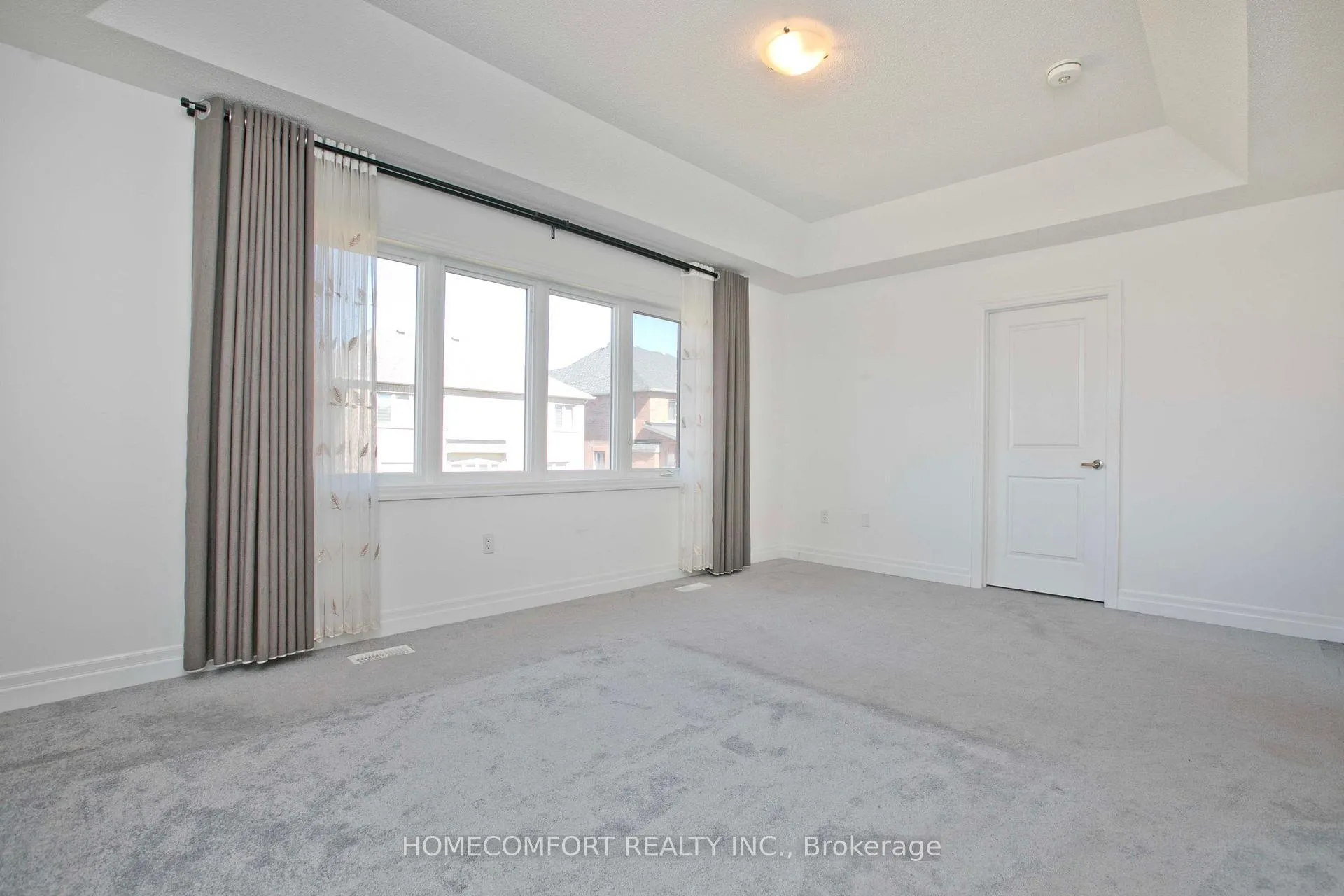 Photo 18 of 14 St Ives Crescent, Whitby, Williamsburg — HOMEH