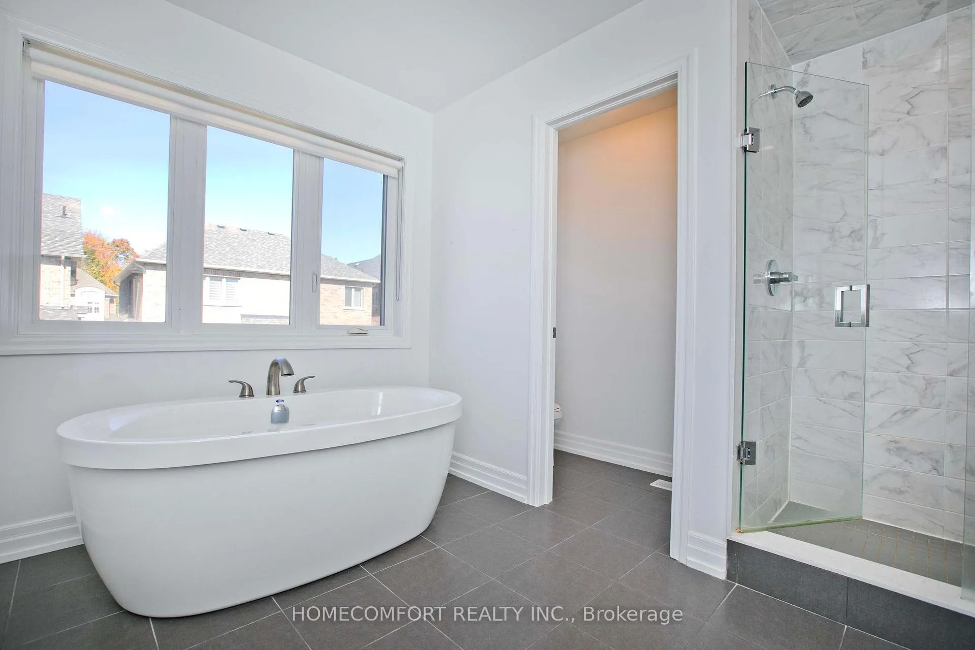 Photo 20 of 14 St Ives Crescent, Whitby, Williamsburg — HOMEH