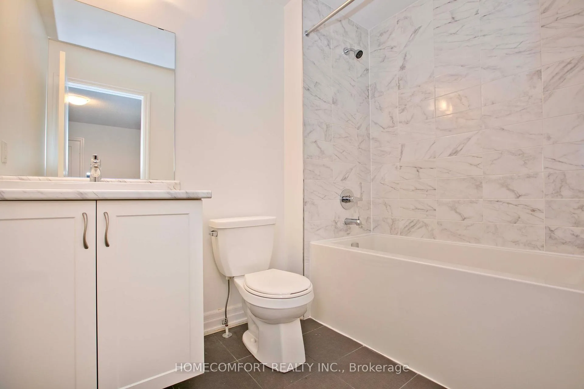 Photo 25 of 14 St Ives Crescent, Whitby, Williamsburg — HOMEH