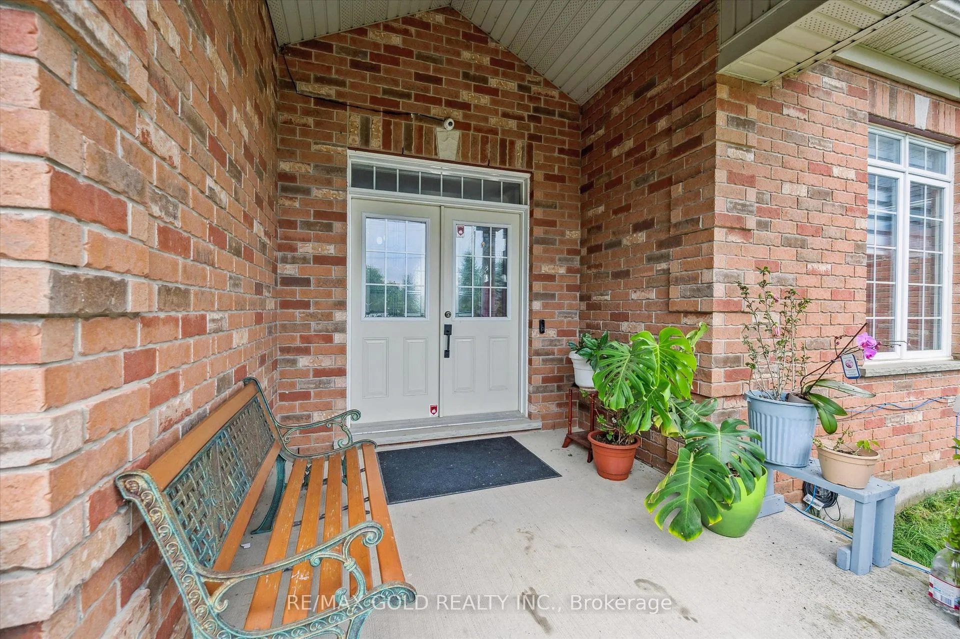 Photo 5 of 6615 Ellis Road, Puslinch, Puslinch Lake Settlement Areas — HOMEH
