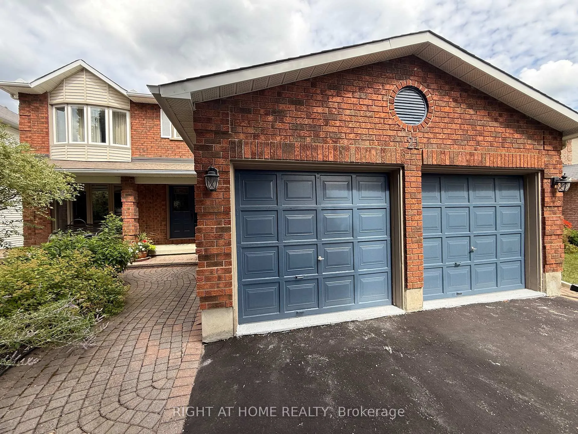 Front of 21 Hime Crescent