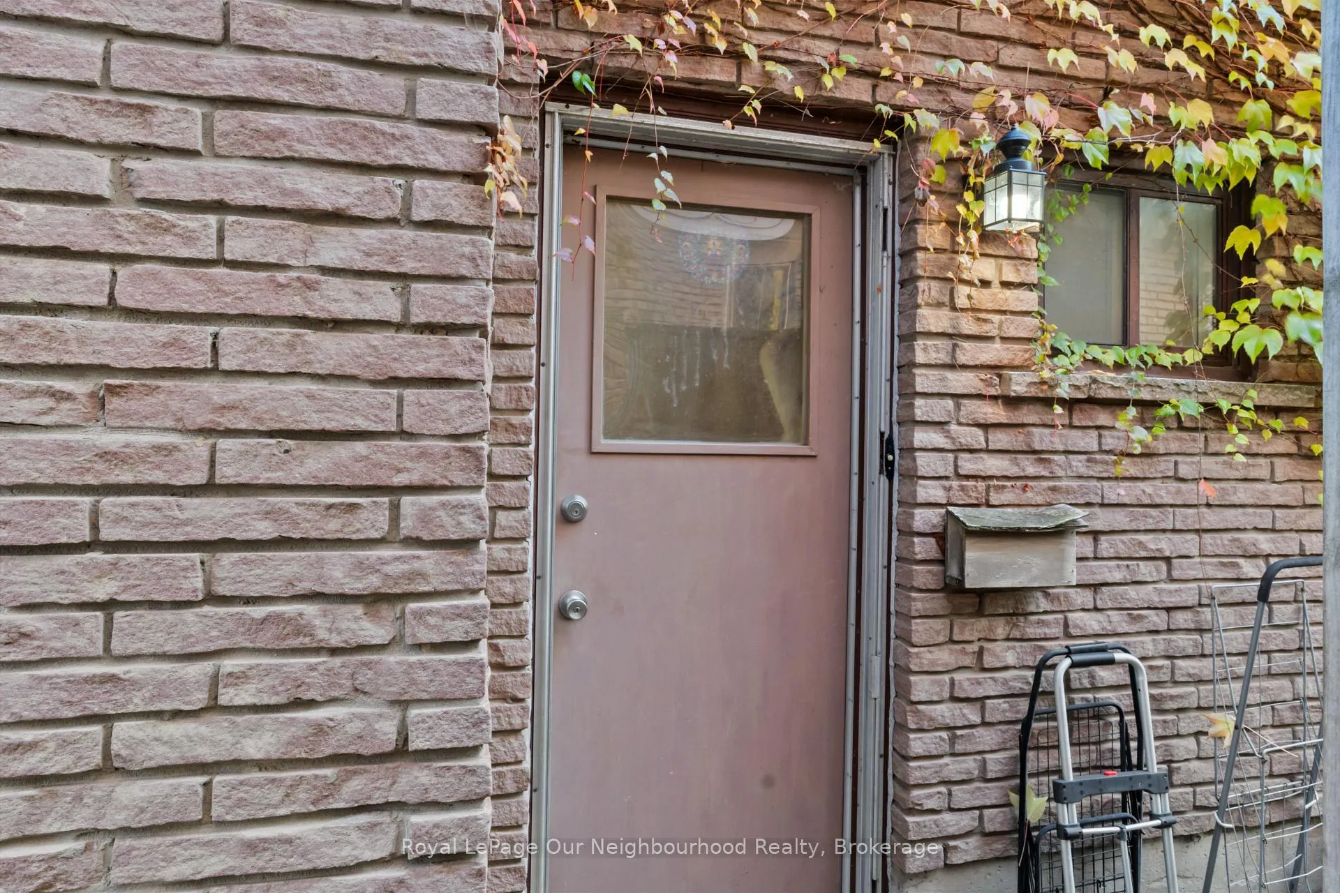 Photo 22 of 535 Carmello Court, Pickering, West Shore — HOMEH