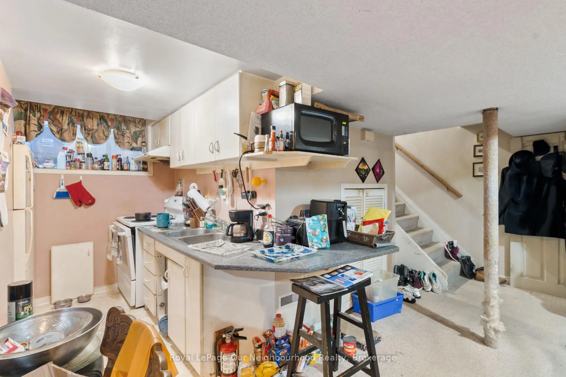 Photo 24 of 535 Carmello Court, Pickering, West Shore — HOMEH