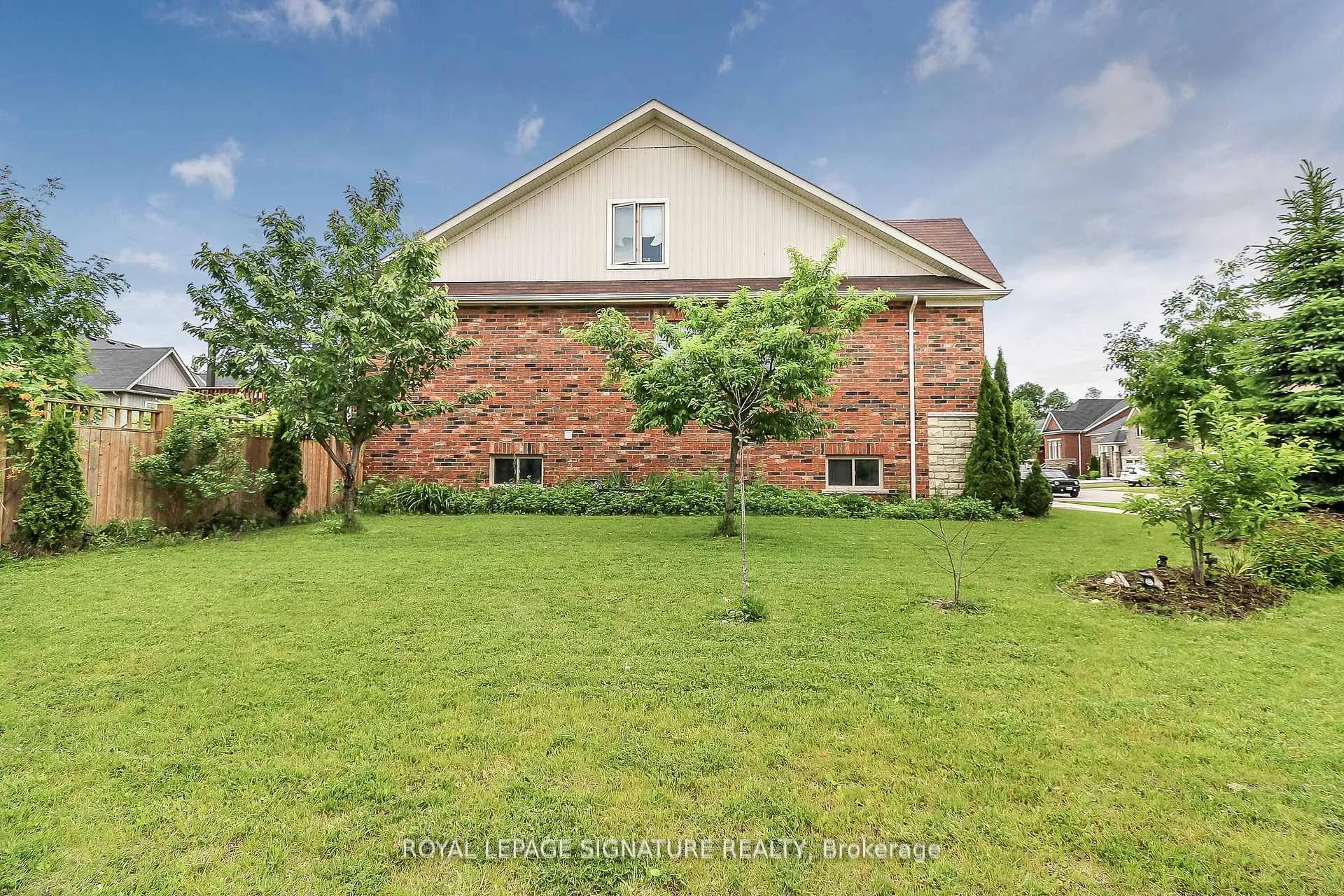 Photo 2 of 48 Allegra Drive, Wasaga Beach — HOMEH