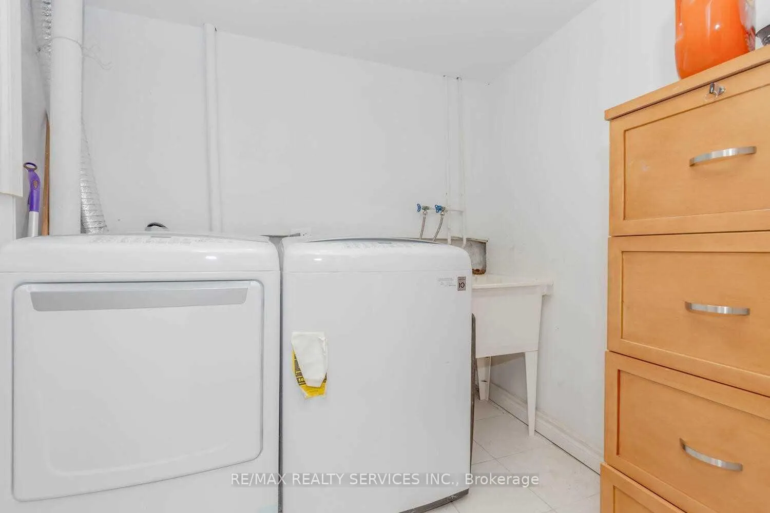 Photo 17 of Unit **Upper**, 89 Martindale Crescent, Brampton, Brampton West — HOMEH