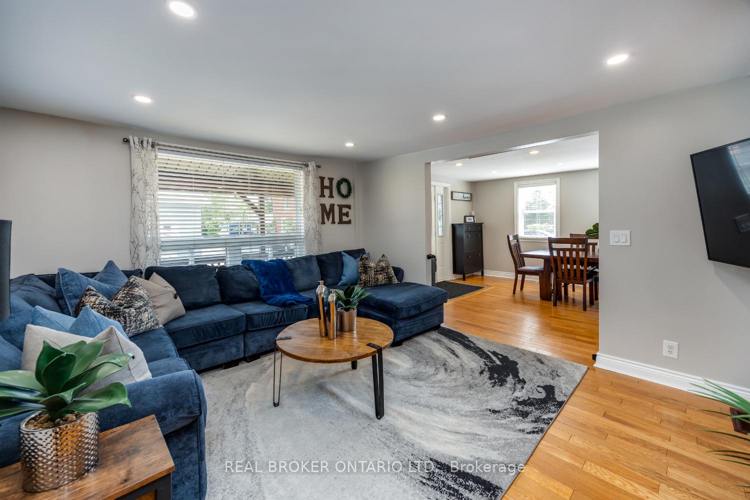Photo 10 of 22 Second Street, Clarington, Bowmanville — HOMEH