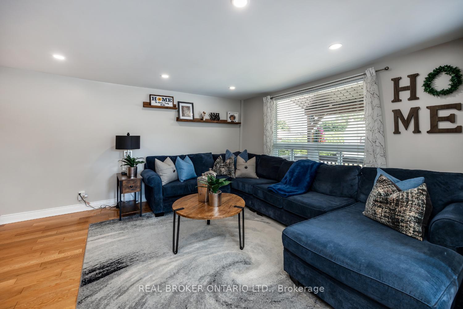 Photo 11 of 22 Second Street, Clarington, Bowmanville — HOMEH