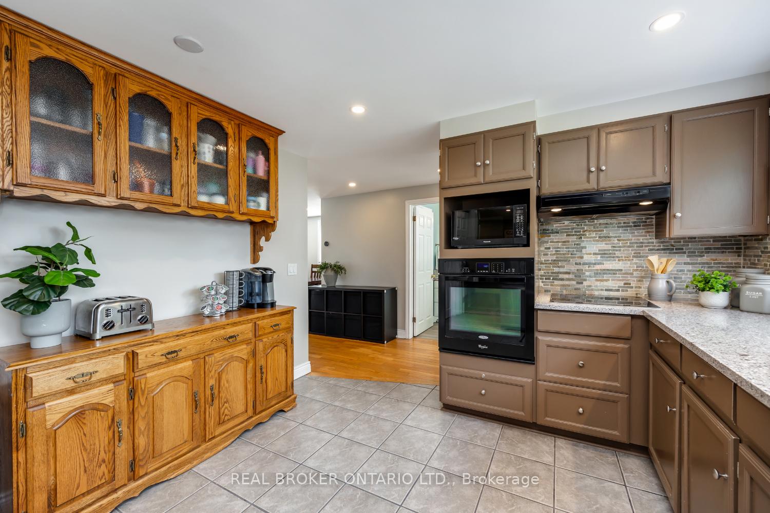 Photo 13 of 22 Second Street, Clarington, Bowmanville — HOMEH
