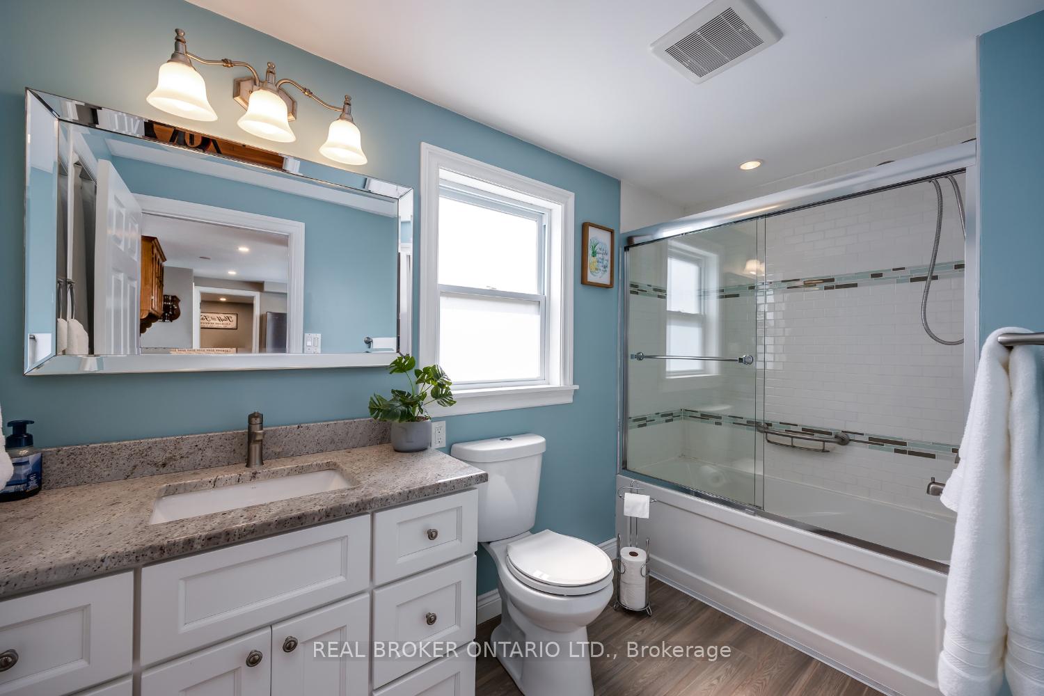 Photo 18 of 22 Second Street, Clarington, Bowmanville — HOMEH