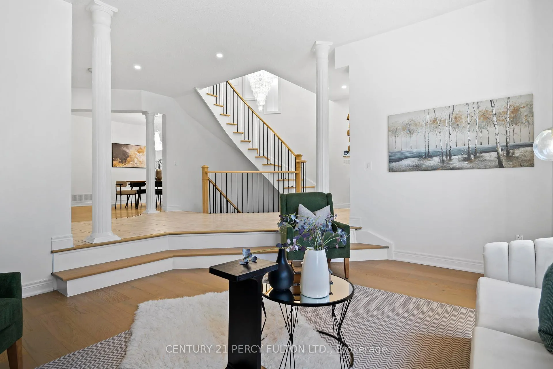 Photo 4 of 35 Donwoods Court, Brampton, Vales of Castlemore — HOMEH