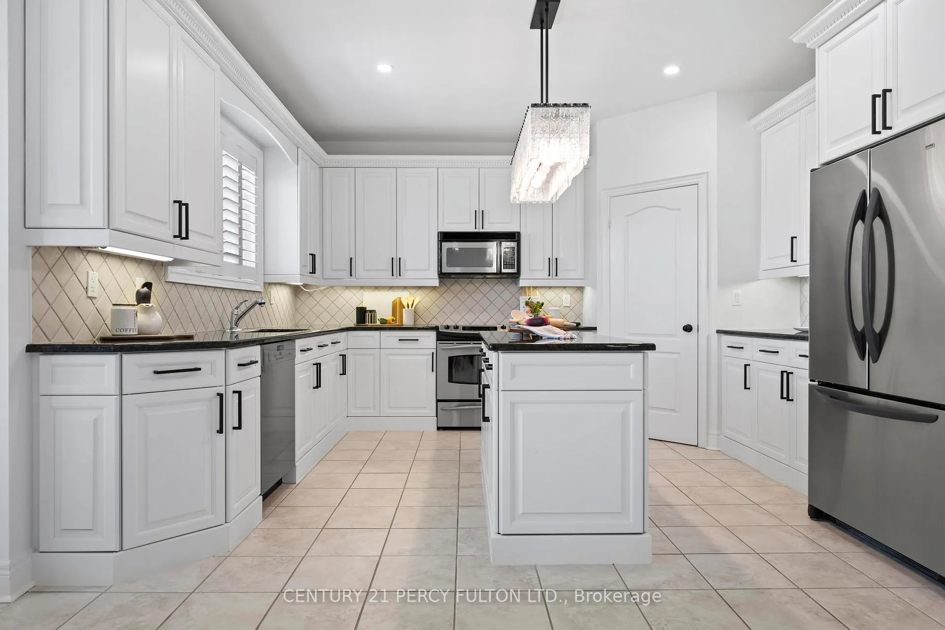 Photo 12 of 35 Donwoods Court, Brampton, Vales of Castlemore — HOMEH