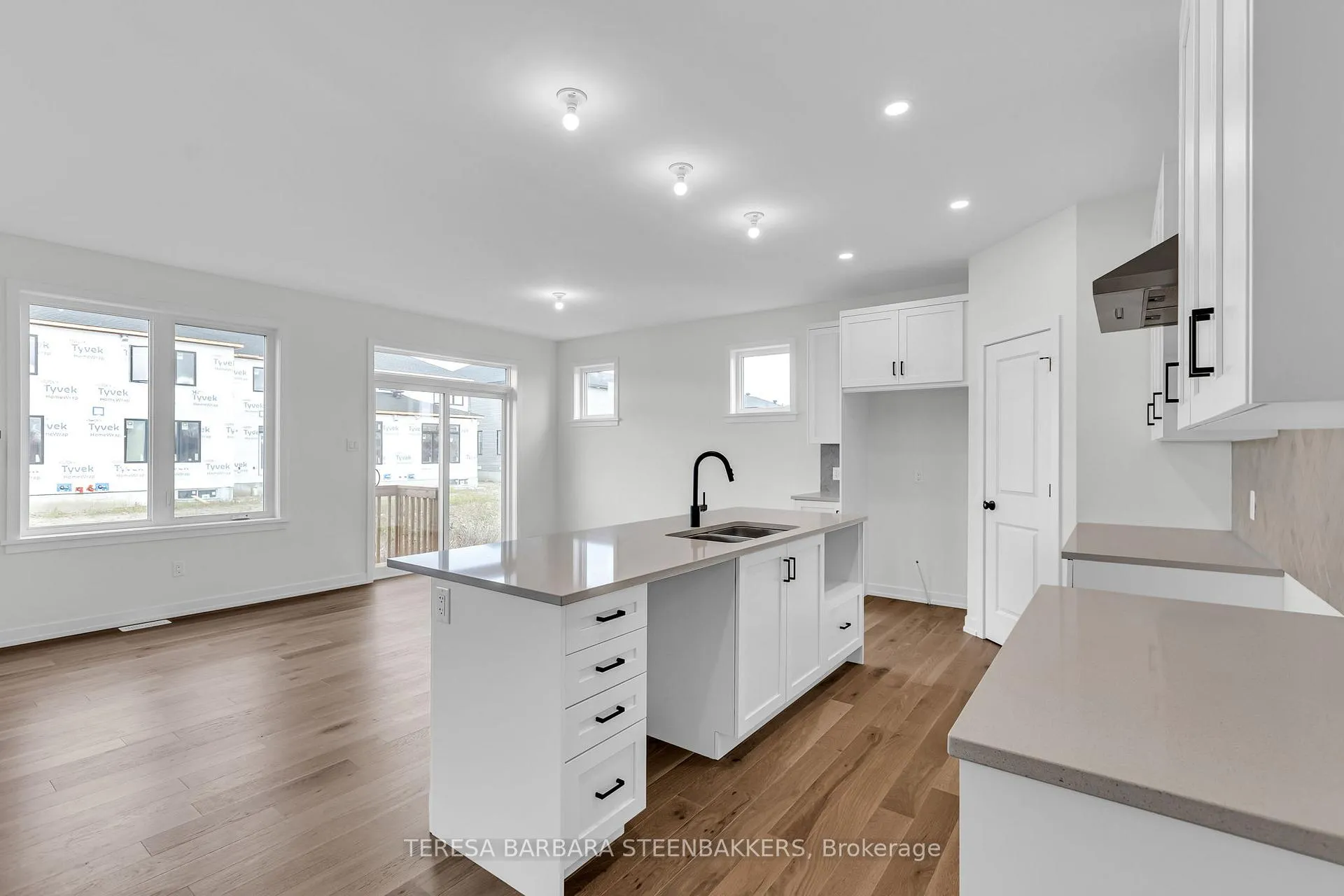 Photo 8 of 783 Kenny Gordon Avenue, Ottawa, Riverside South/Gloucester Glen — HOMEH