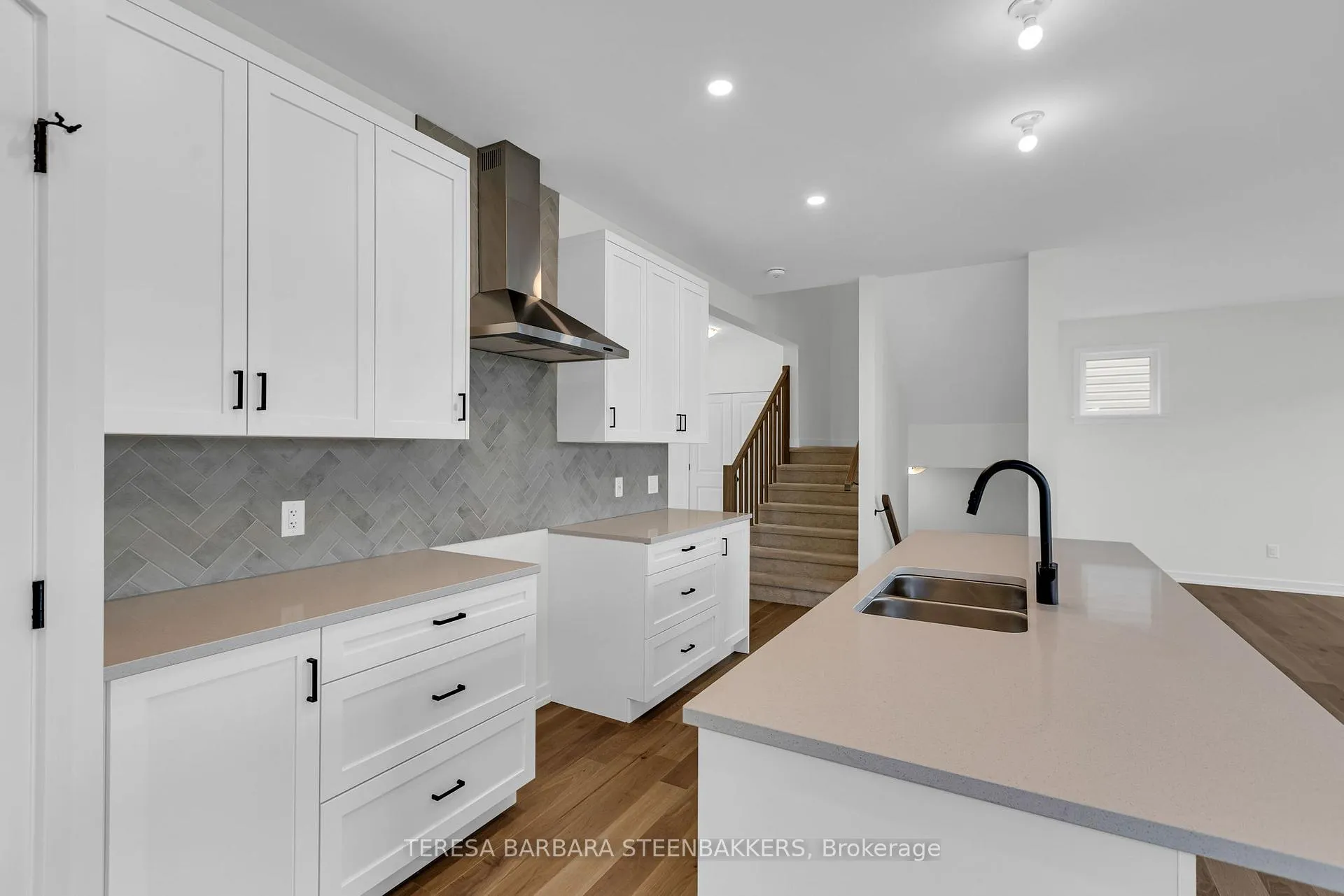 Photo 12 of 783 Kenny Gordon Avenue, Ottawa, Riverside South/Gloucester Glen — HOMEH