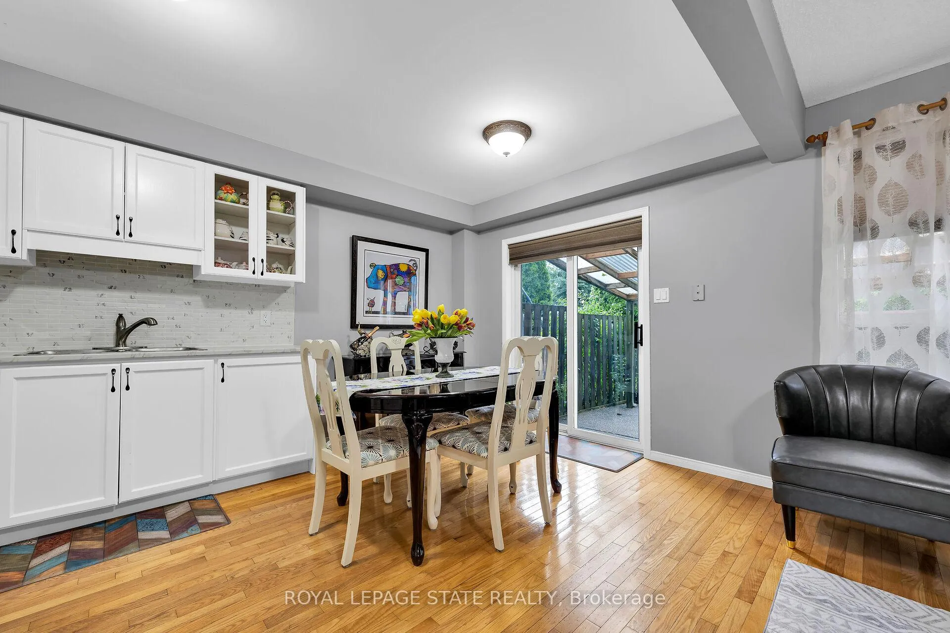 Photo 14 of 5 Vulcan Court, Hamilton, Stoney Creek — HOMEH