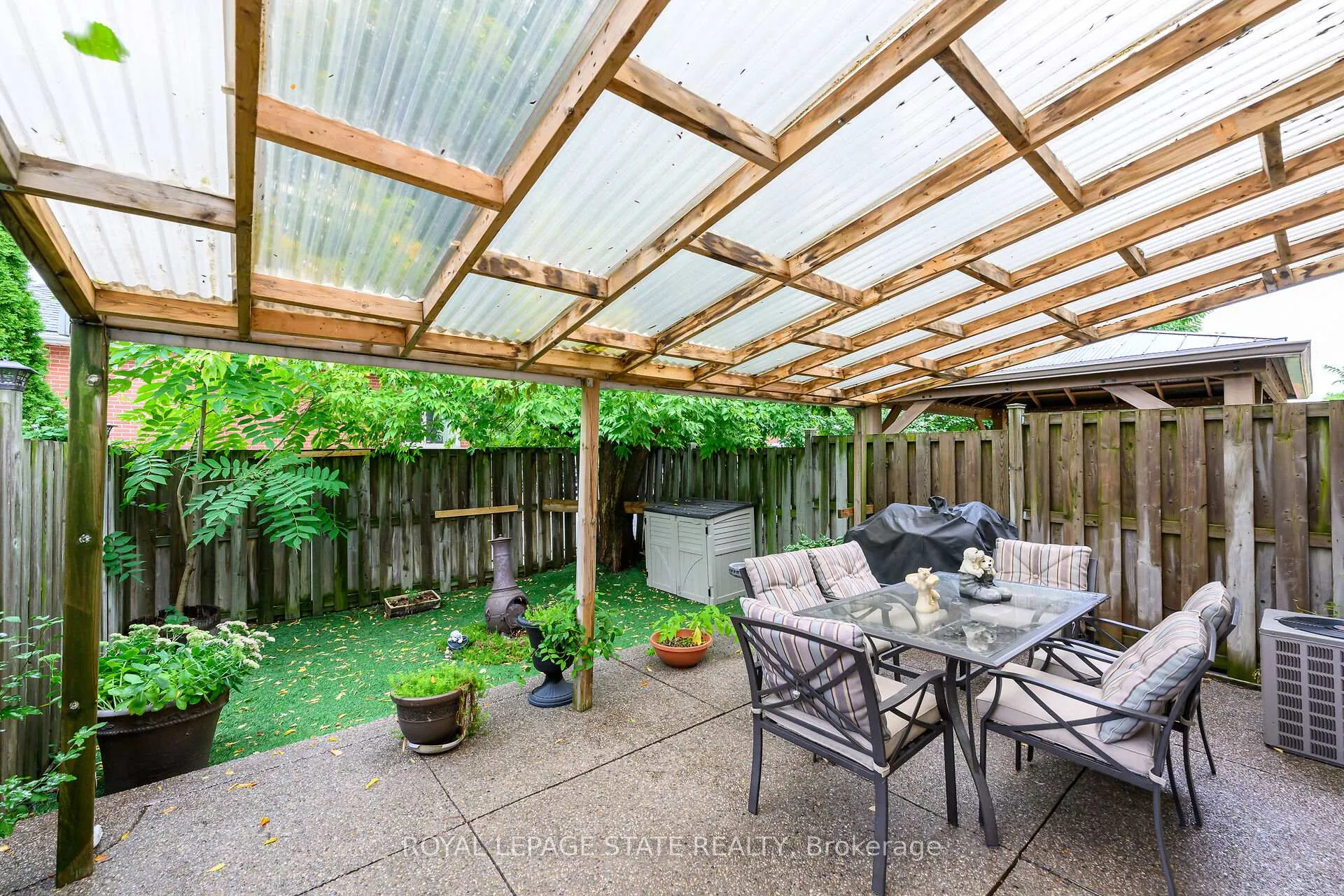 Photo 34 of 5 Vulcan Court, Hamilton, Stoney Creek — HOMEH